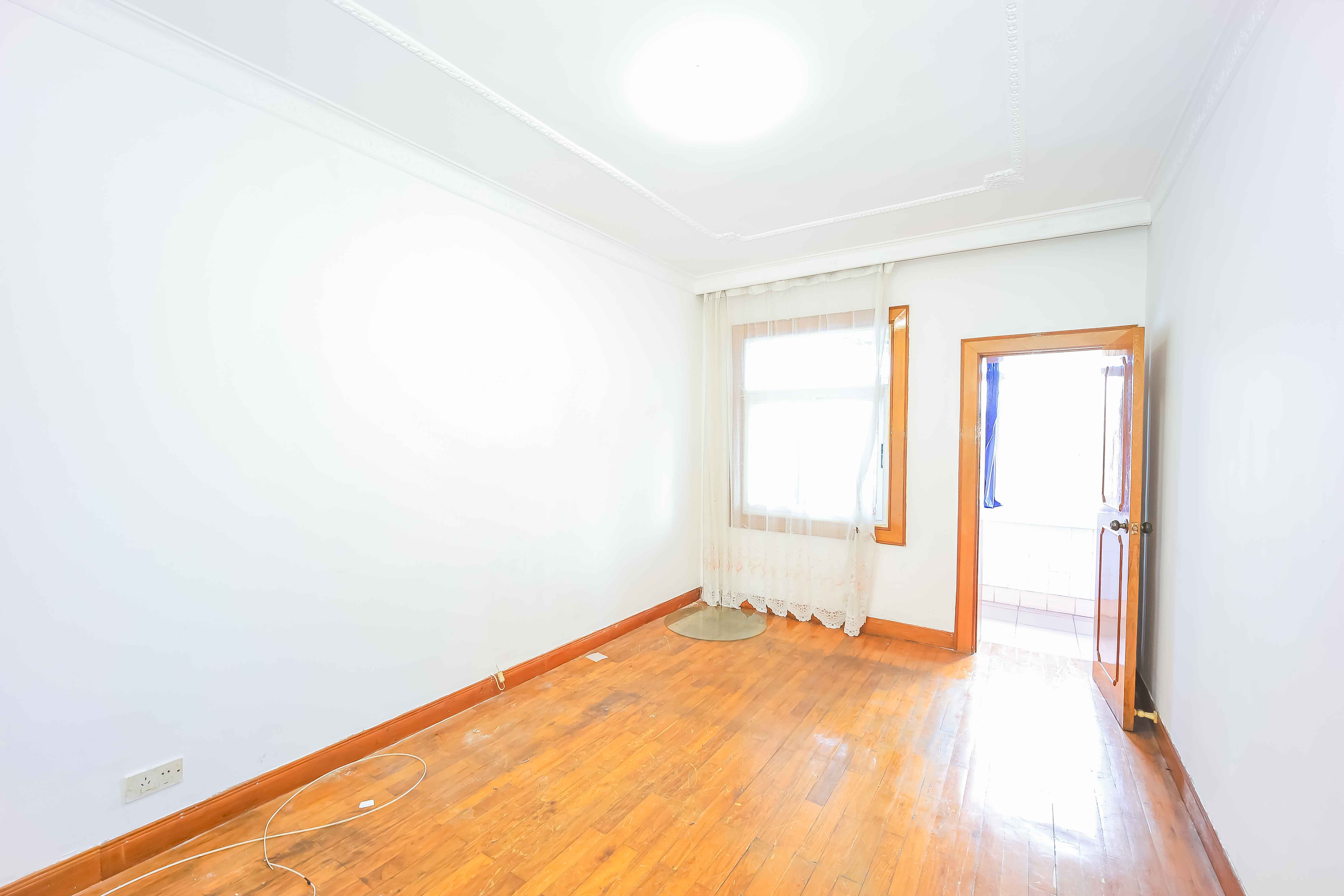 东瓜山二村  2室2厅1卫    45.0万卧室