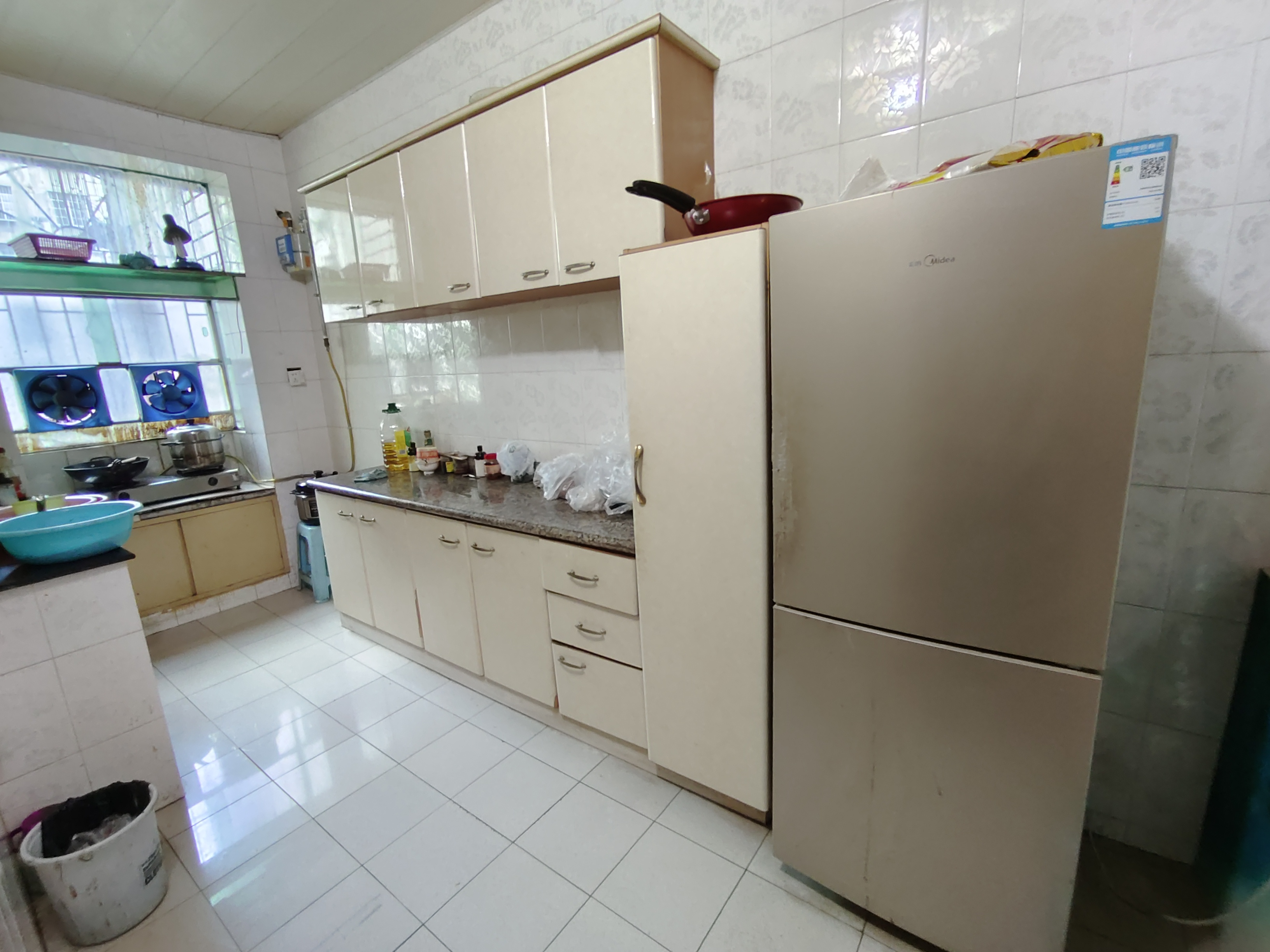 嵩山公寓 3室2厅1卫 50.0万 嵩山公寓 3室2厅1卫 50.0万室内图