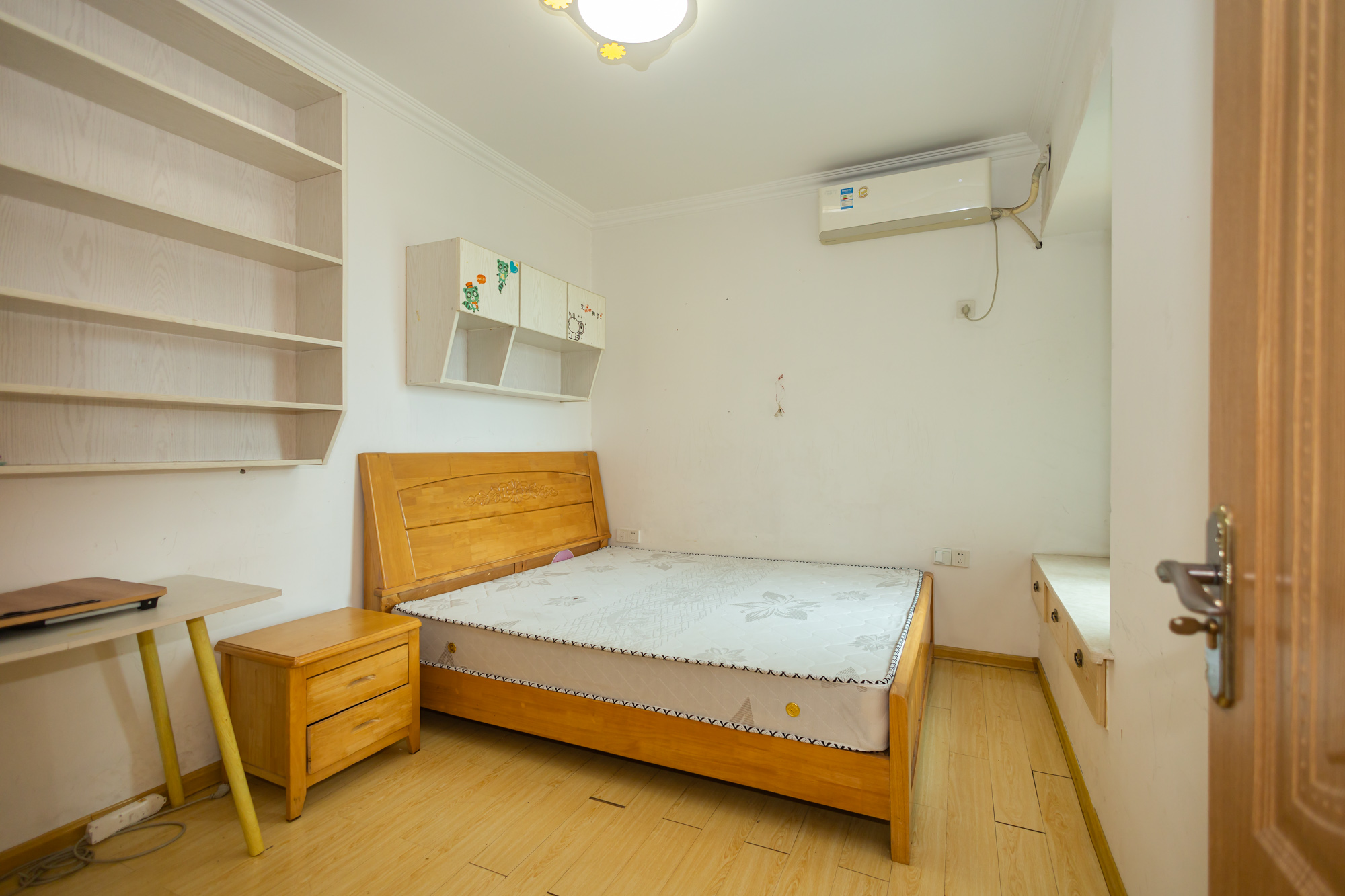 海伦春天 2室1厅1卫 58.6万 海伦春天 2室1厅1卫 58.6万卧室