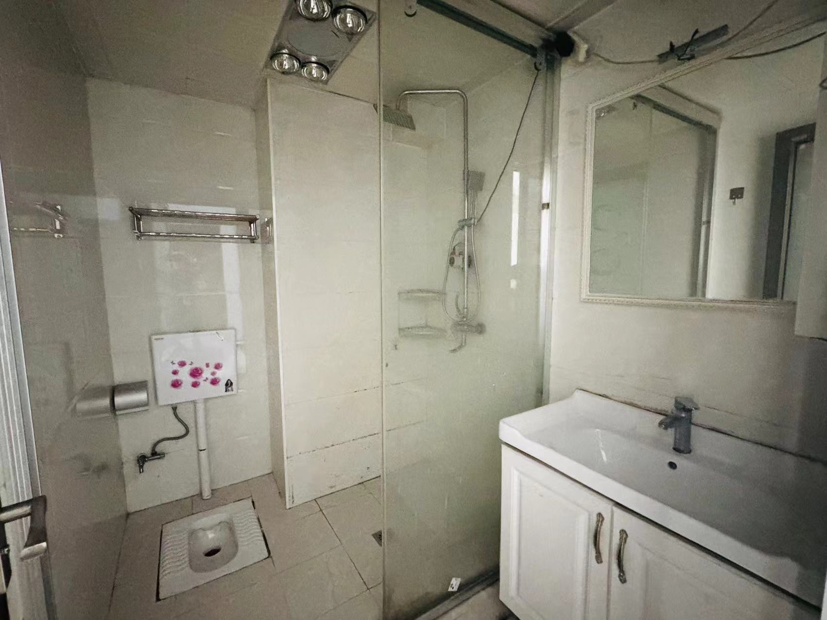 中泰财富湘江 1室1厅1卫 31.00万 中泰财富湘江 1室1厅1卫 31.00万室内图