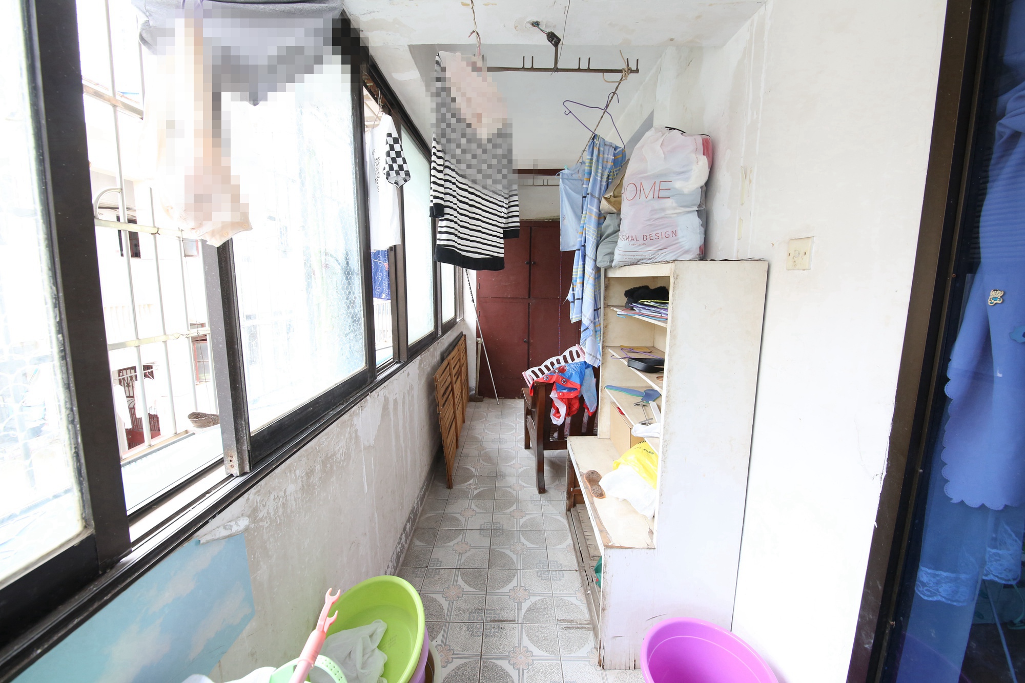 人民中路窑岭湘剧院单位房  3室1厅1卫   62.00万阳台