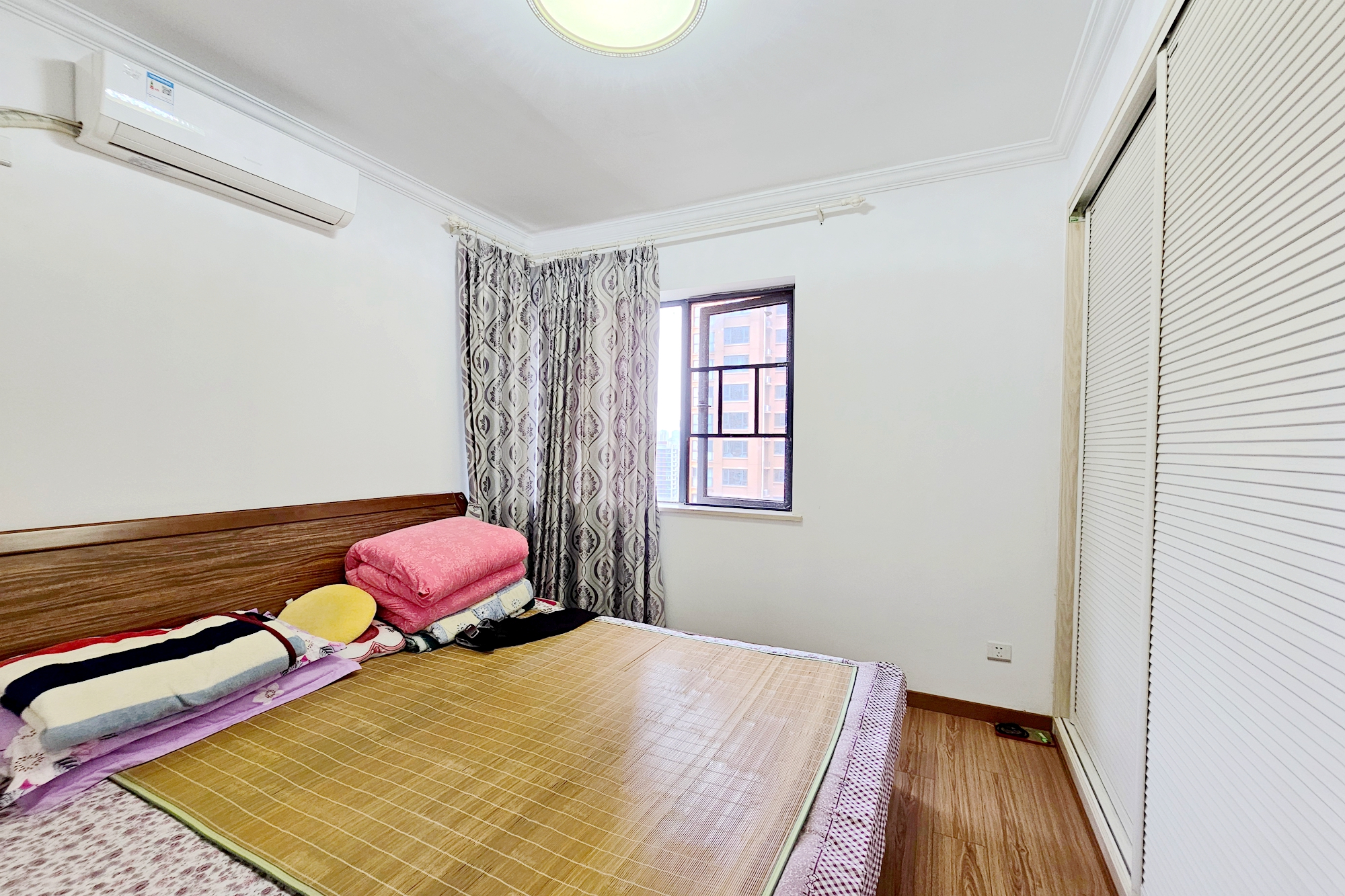 武广美誉 2室2厅1卫 82.0万 武广美誉 2室2厅1卫 82.0万卧室