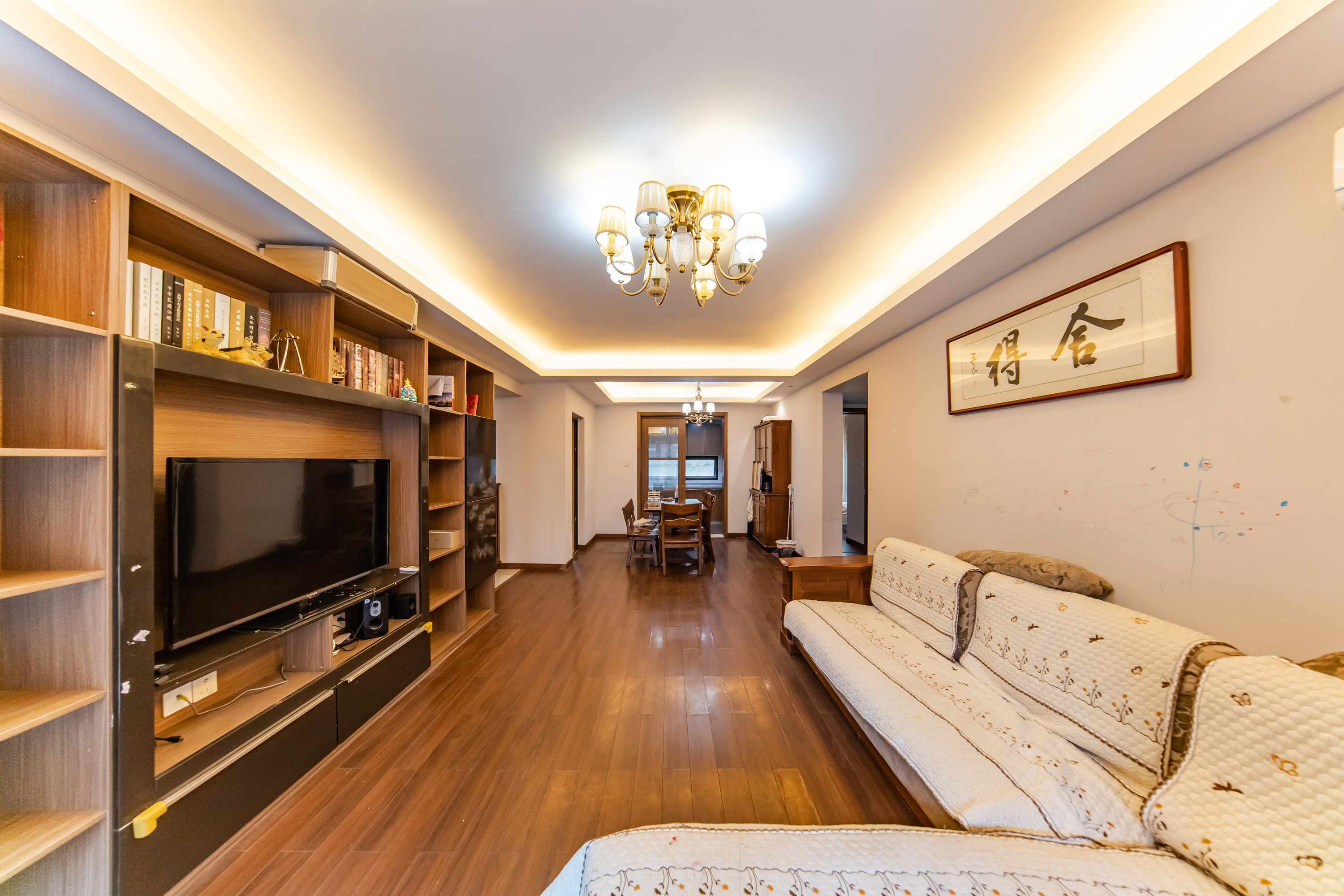 万科白鹭郡  3室2厅2卫    135.0万 万科白鹭郡  3室2厅2卫    135.0万客厅