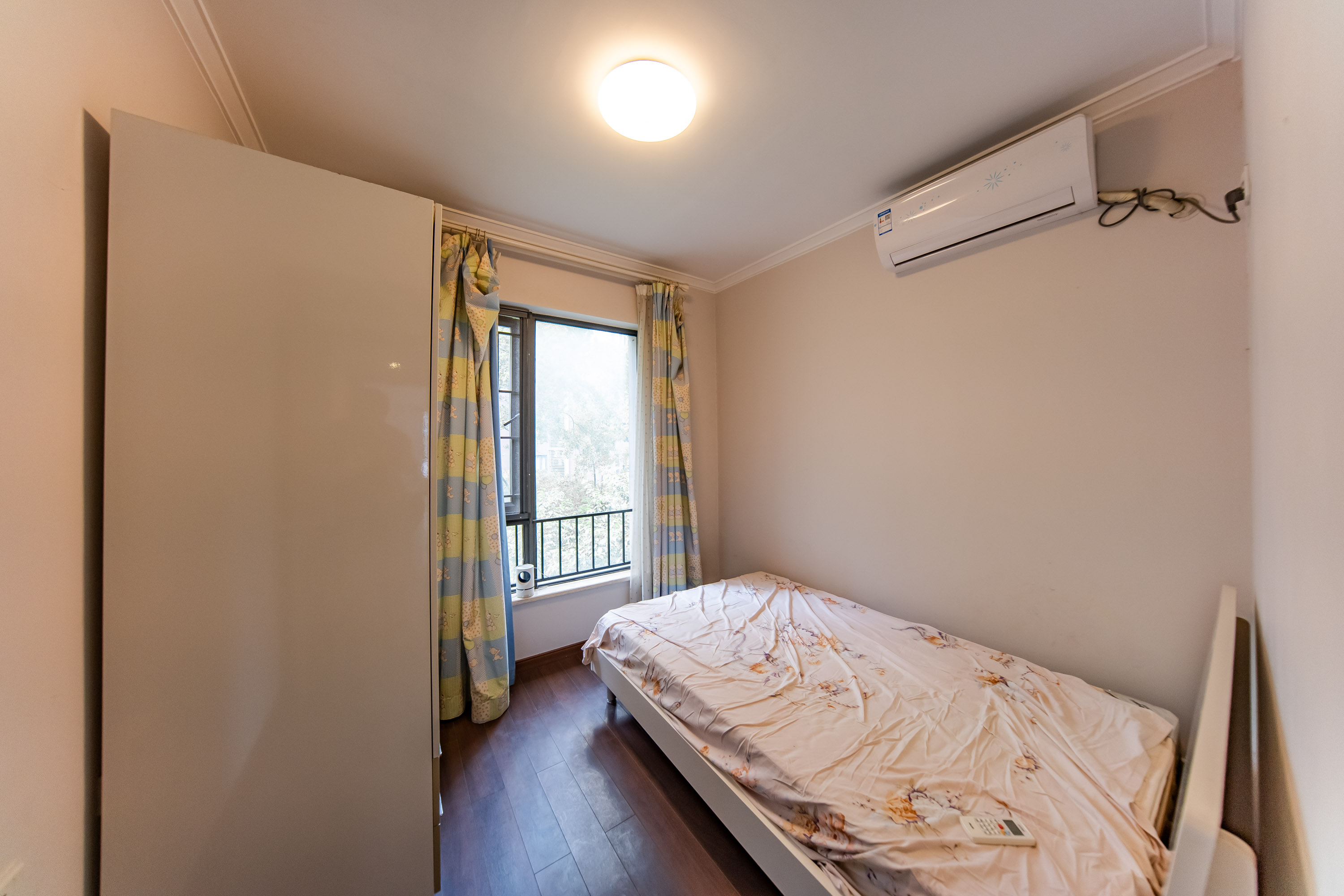 万科白鹭郡  3室2厅2卫    135.0万 万科白鹭郡  3室2厅2卫    135.0万卧室