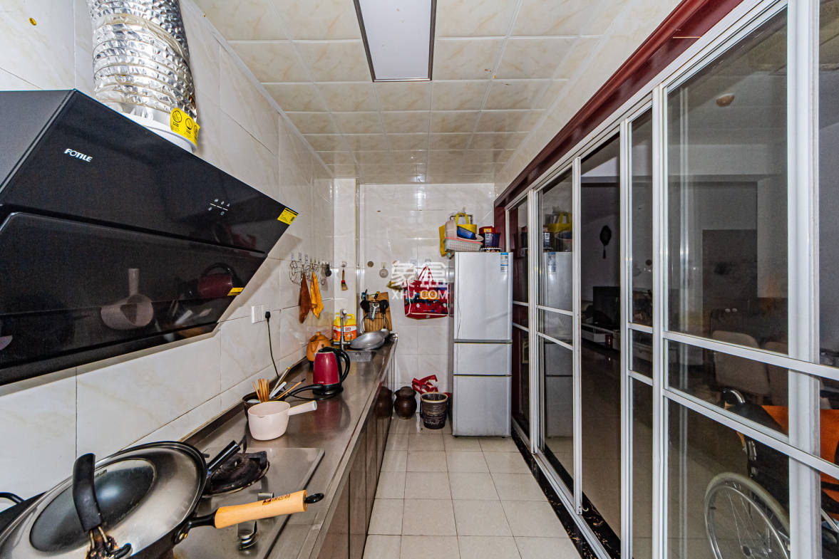 北辰三角洲B2E2区  3室2厅2卫    139.8万 北辰三角洲B2E2区  3室2厅2卫    139.8万厨房