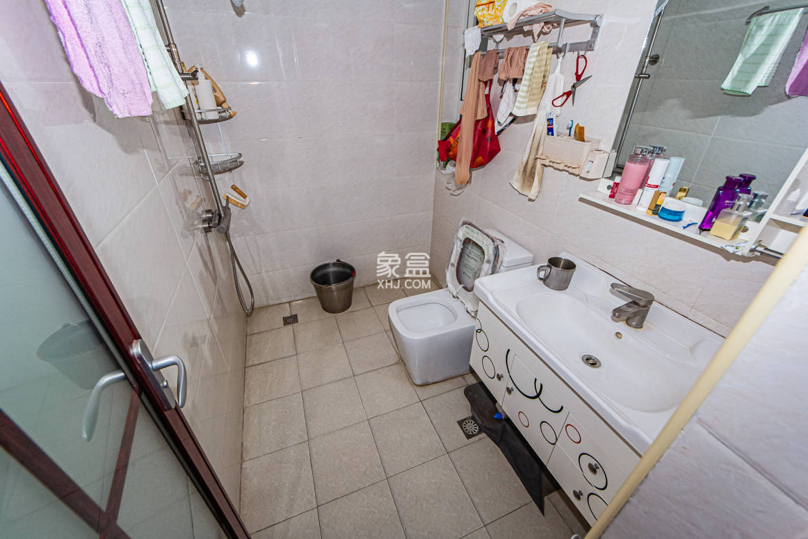 北辰三角洲B2E2区  3室2厅2卫    139.8万 北辰三角洲B2E2区  3室2厅2卫    139.8万卫生间