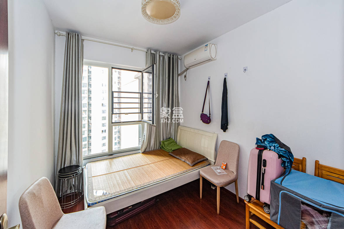 北辰三角洲B2E2区  3室2厅2卫    139.8万 北辰三角洲B2E2区  3室2厅2卫    139.8万卧室