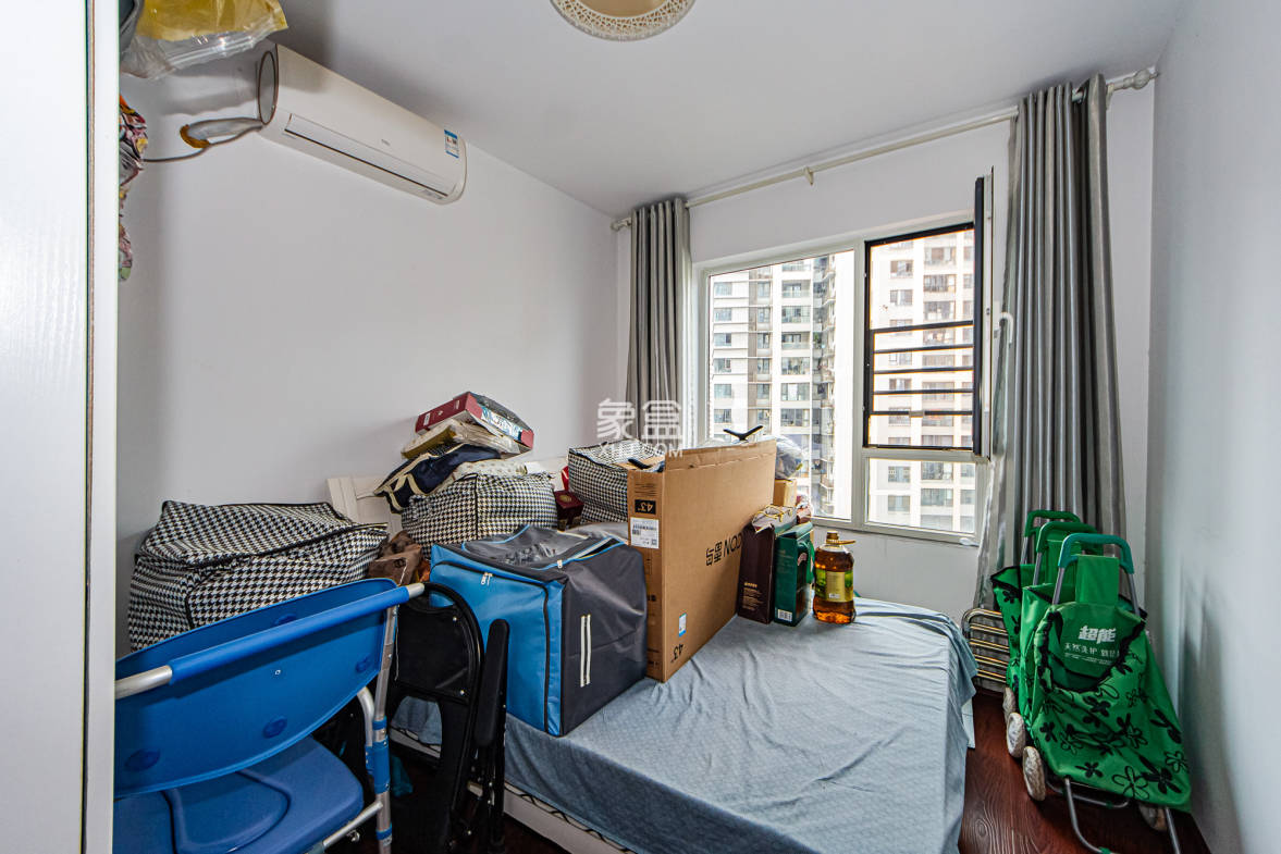 北辰三角洲B2E2区  3室2厅2卫    139.8万 北辰三角洲B2E2区  3室2厅2卫    139.8万卧室