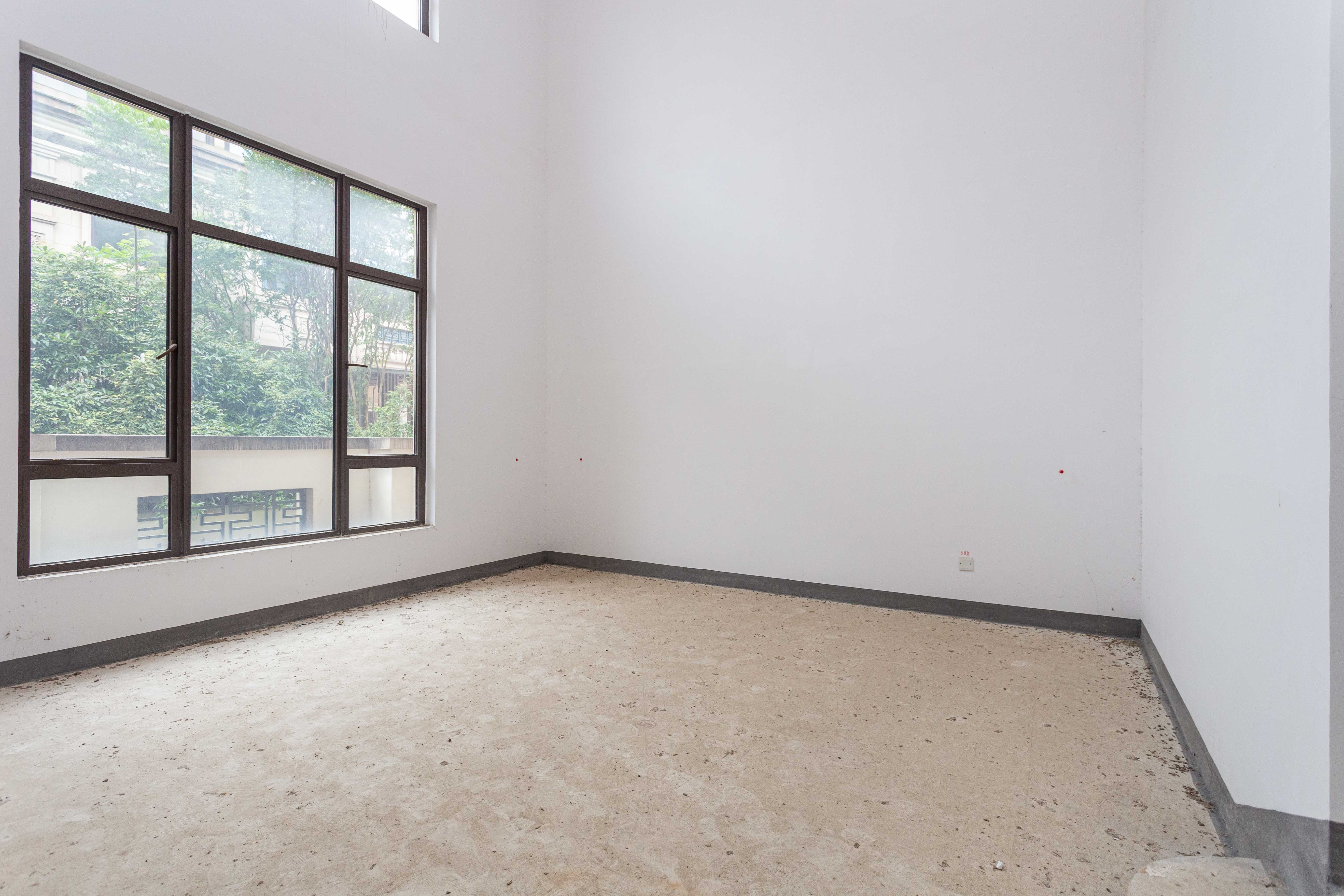 龙湖湘风原著(龙湖湘风星城)  5室2厅3卫    480.0万 龙湖湘风原著(龙湖湘风星城)  5室2厅3卫    480.0万客厅