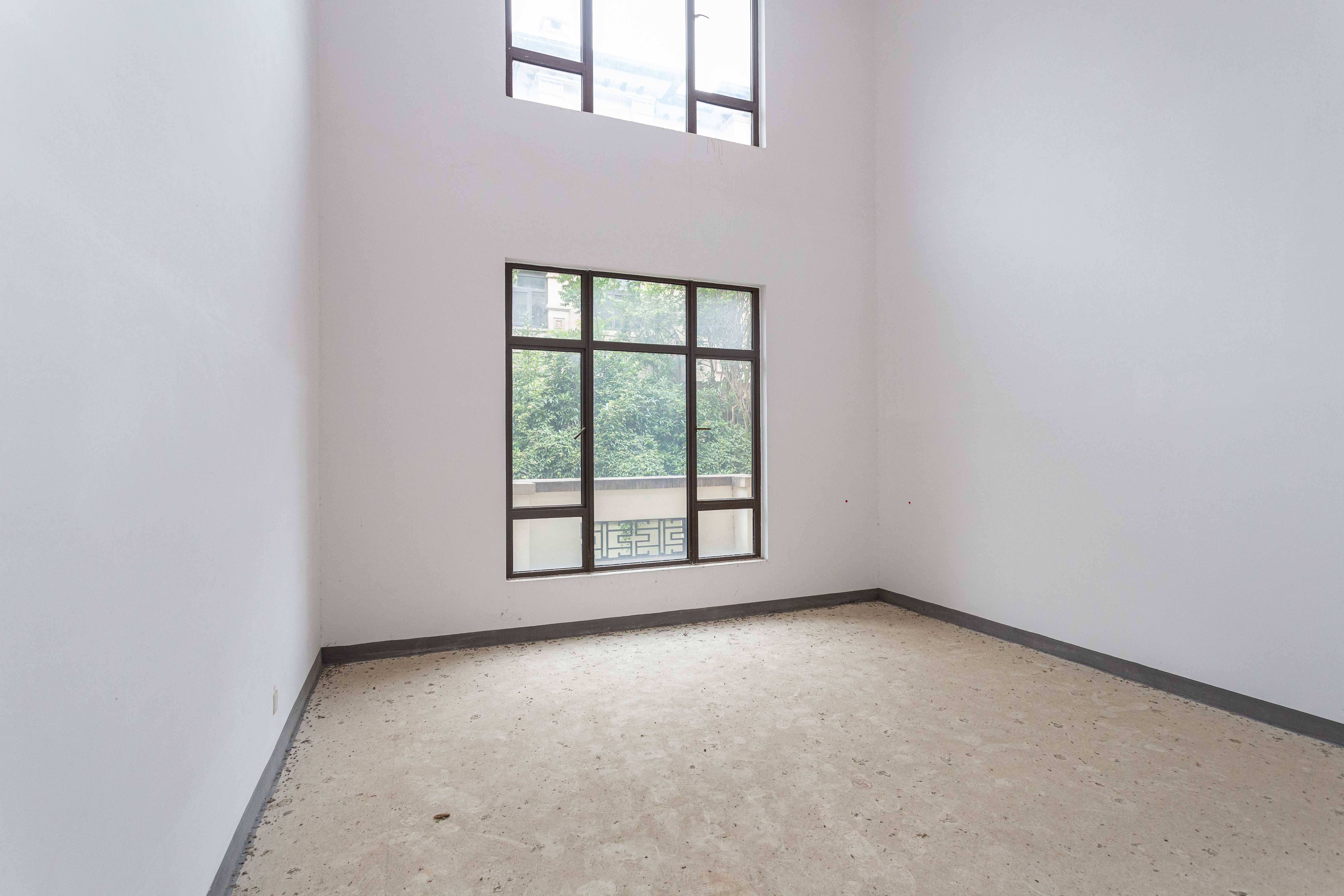 龙湖湘风原著(龙湖湘风星城)  5室2厅3卫    480.0万 龙湖湘风原著(龙湖湘风星城)  5室2厅3卫    480.0万客厅