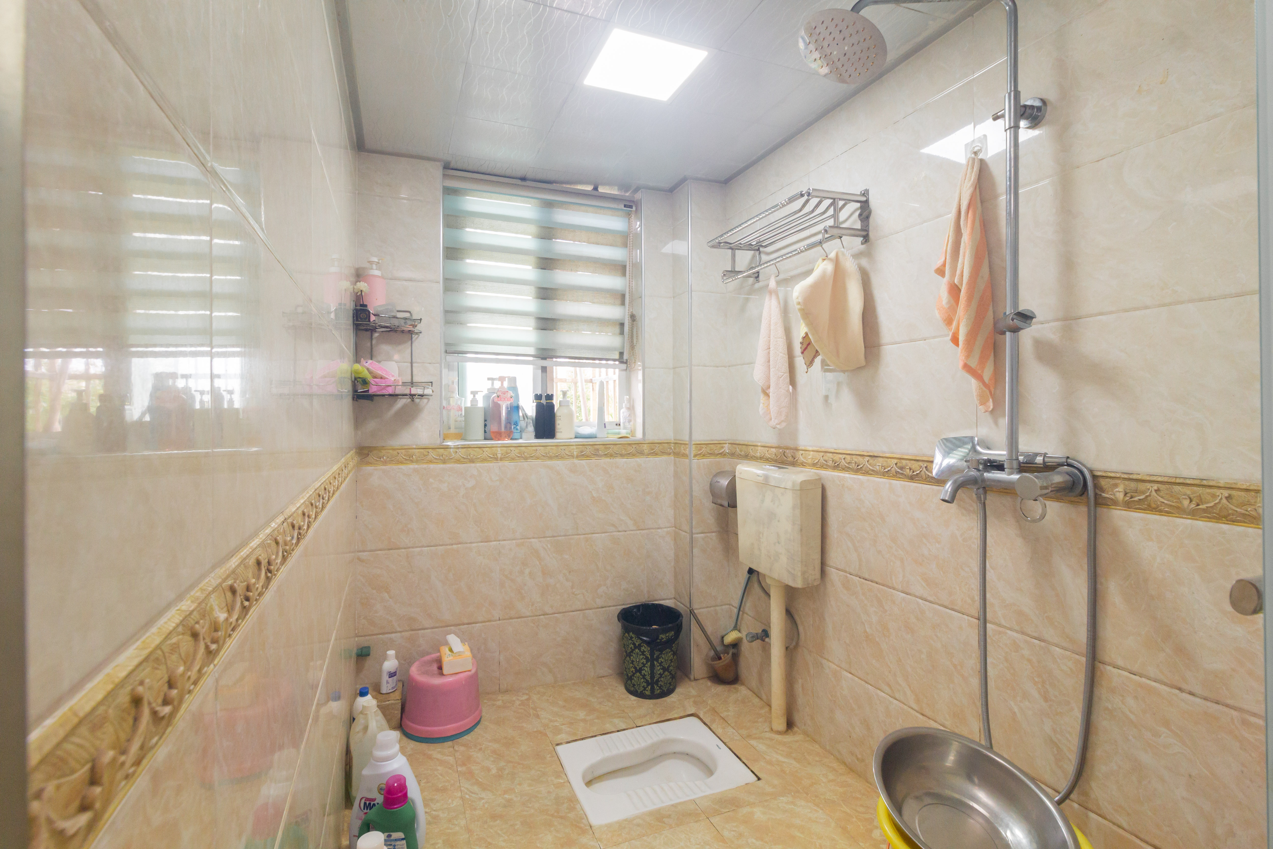 东岸锦城(东方人家) 3室2厅2卫 55.00万 东岸锦城(东方人家) 3室2厅2卫 55.00万卫生间