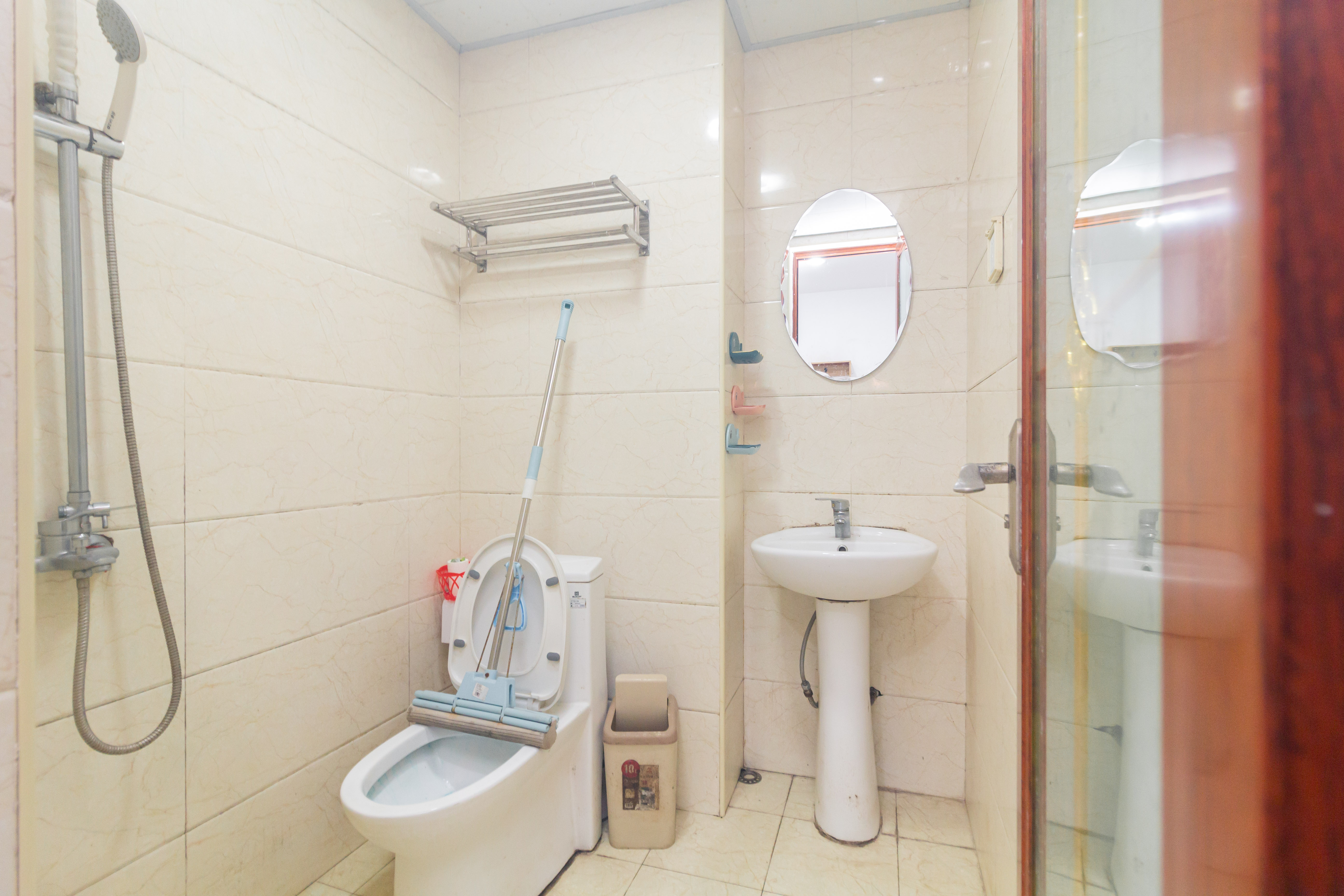 方略90公馆 1室1厅1卫 23.8万 方略90公馆 1室1厅1卫 23.8万卫生间