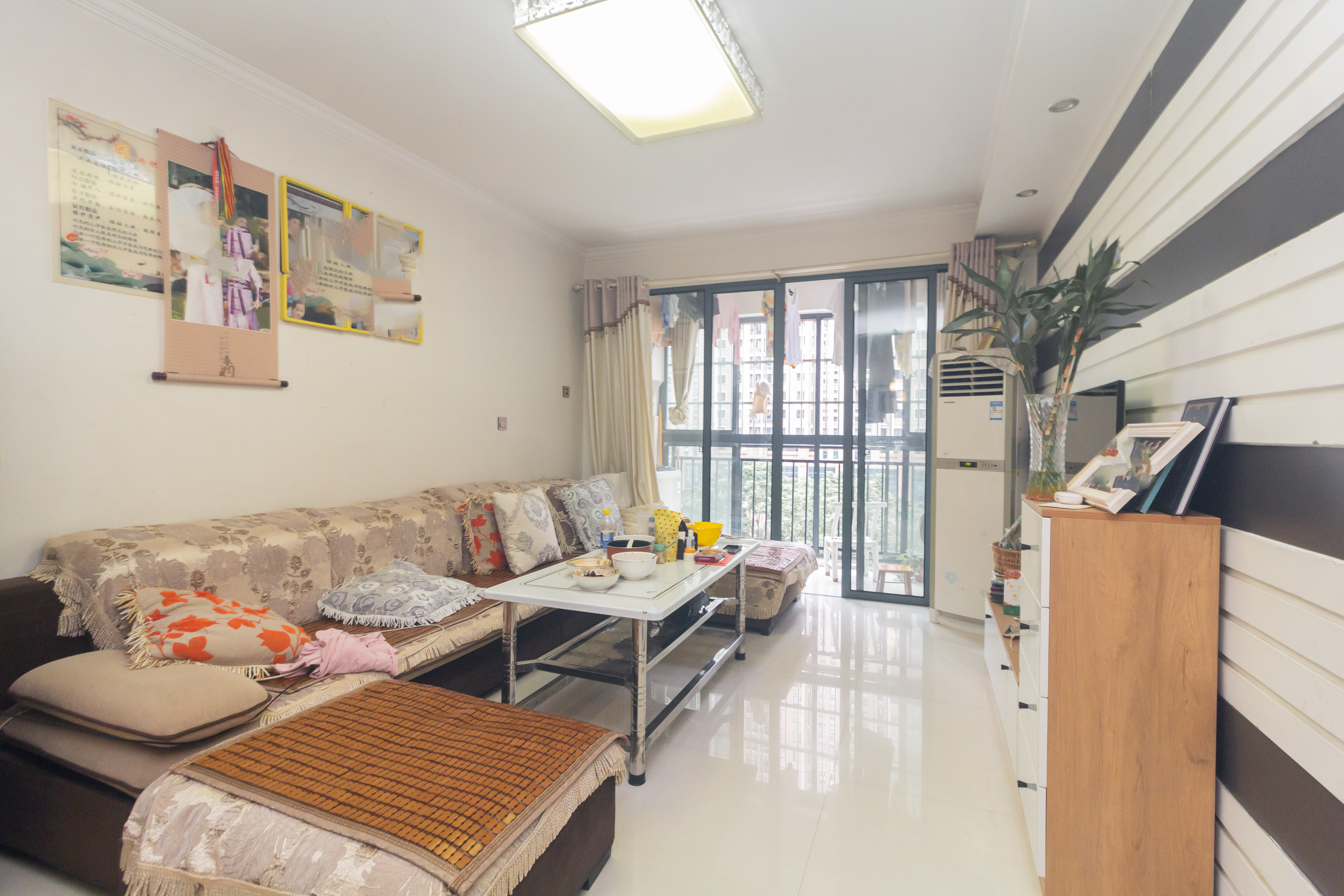 中欣楚天雅郡  2室2厅1卫    49.8万客厅