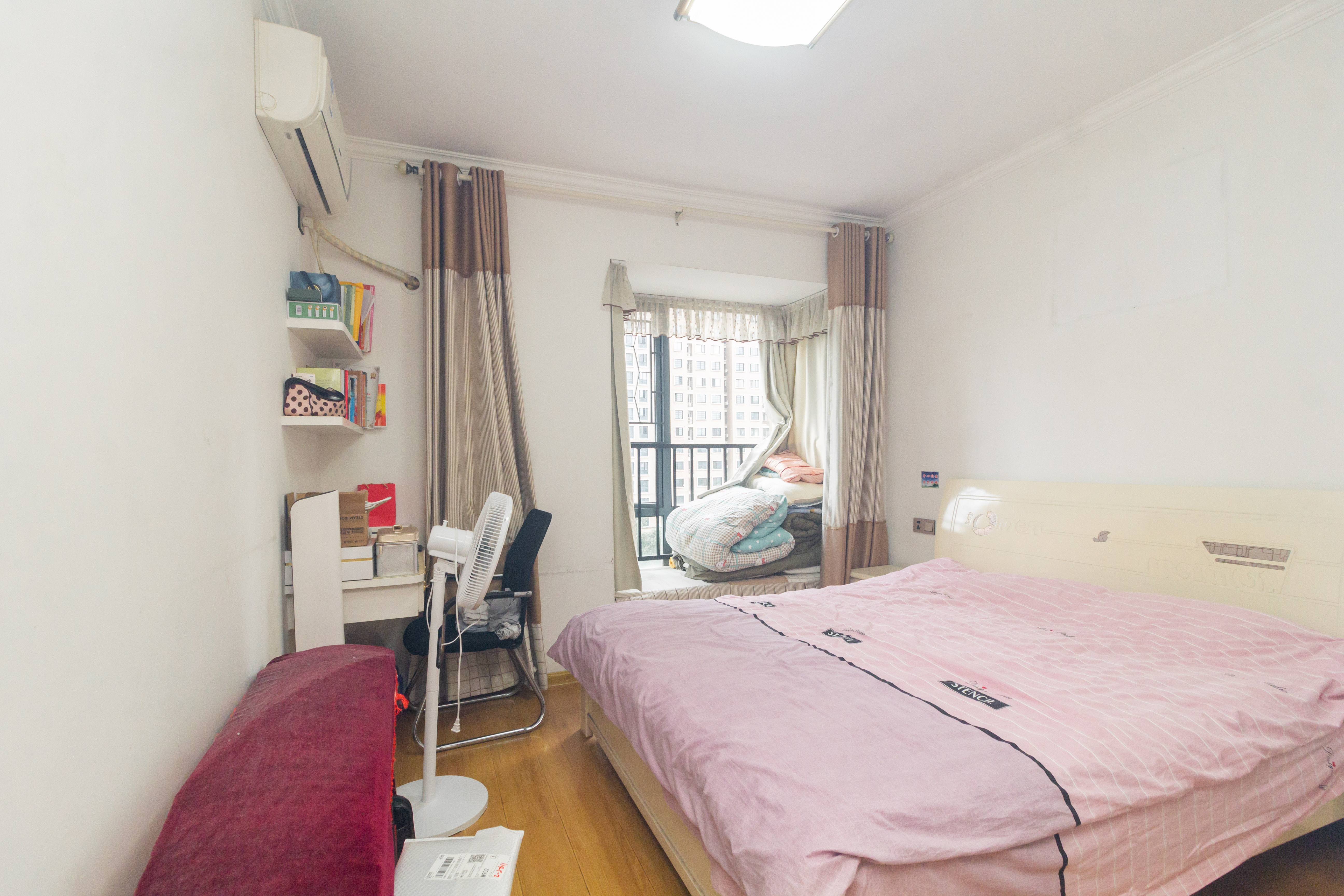 中欣楚天雅郡  2室2厅1卫    49.8万卧室