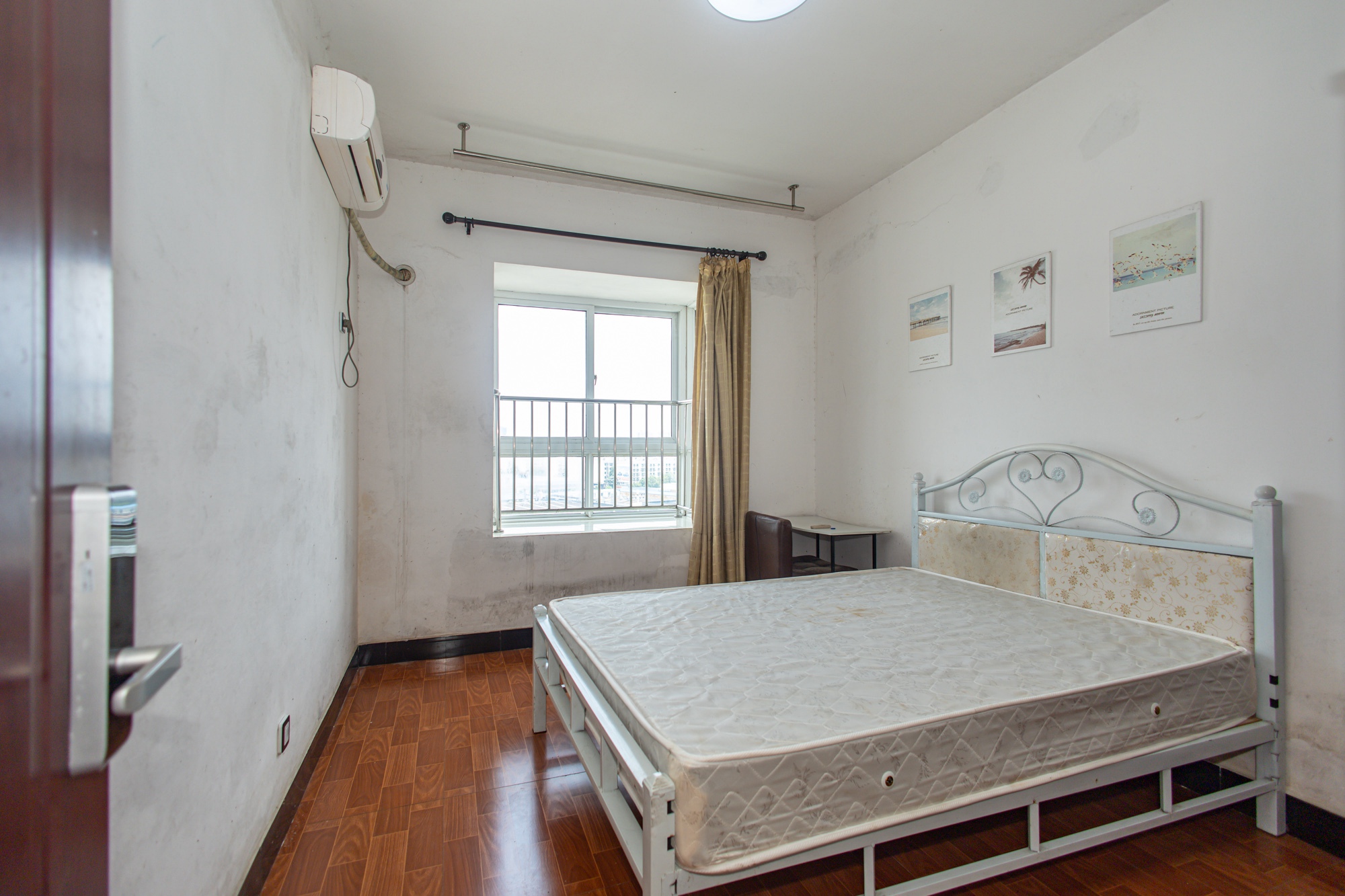 紫晶城 4室2厅2卫 68.80万 紫晶城 4室2厅2卫 68.80万卧室