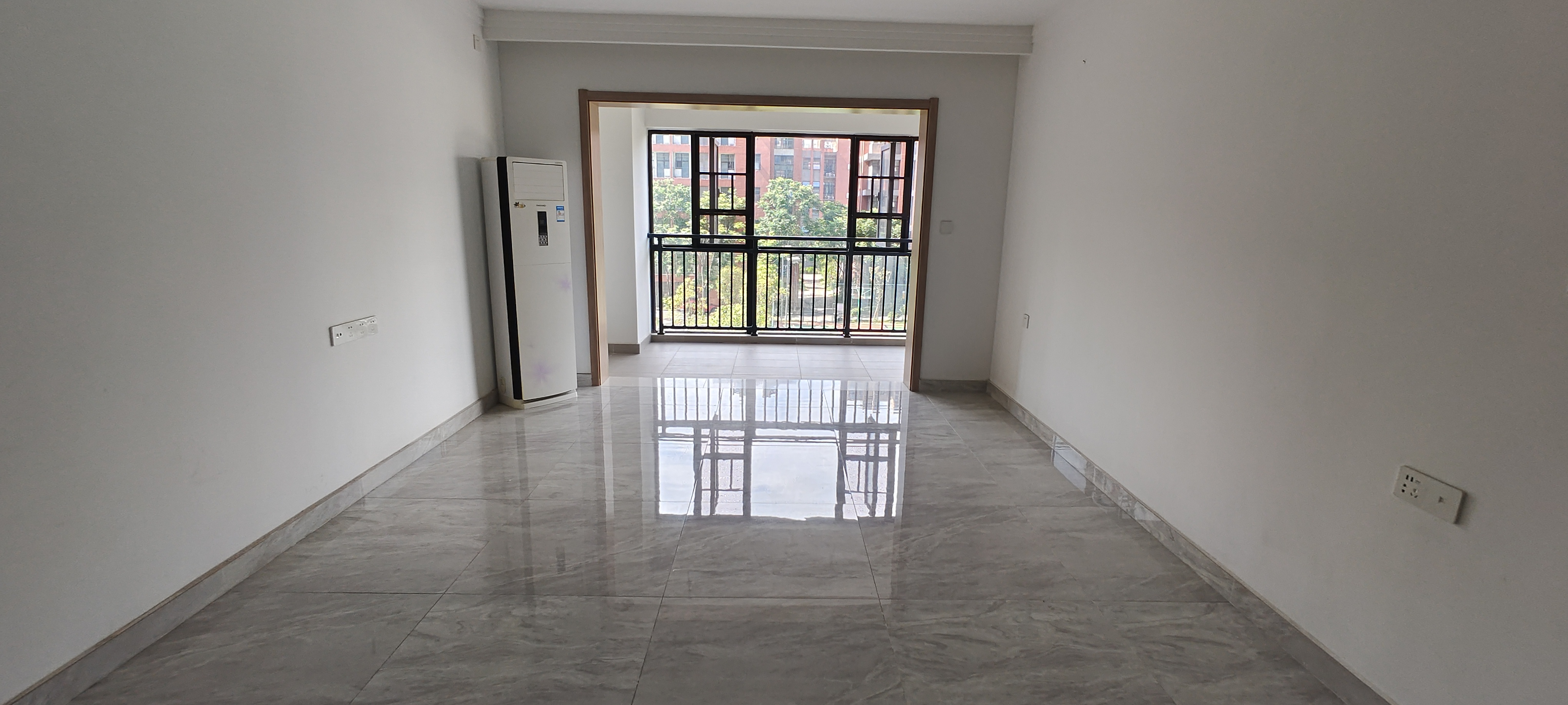 美的翰城 3室2厅2卫 97.8万 美的翰城 3室2厅2卫 97.8万室内图