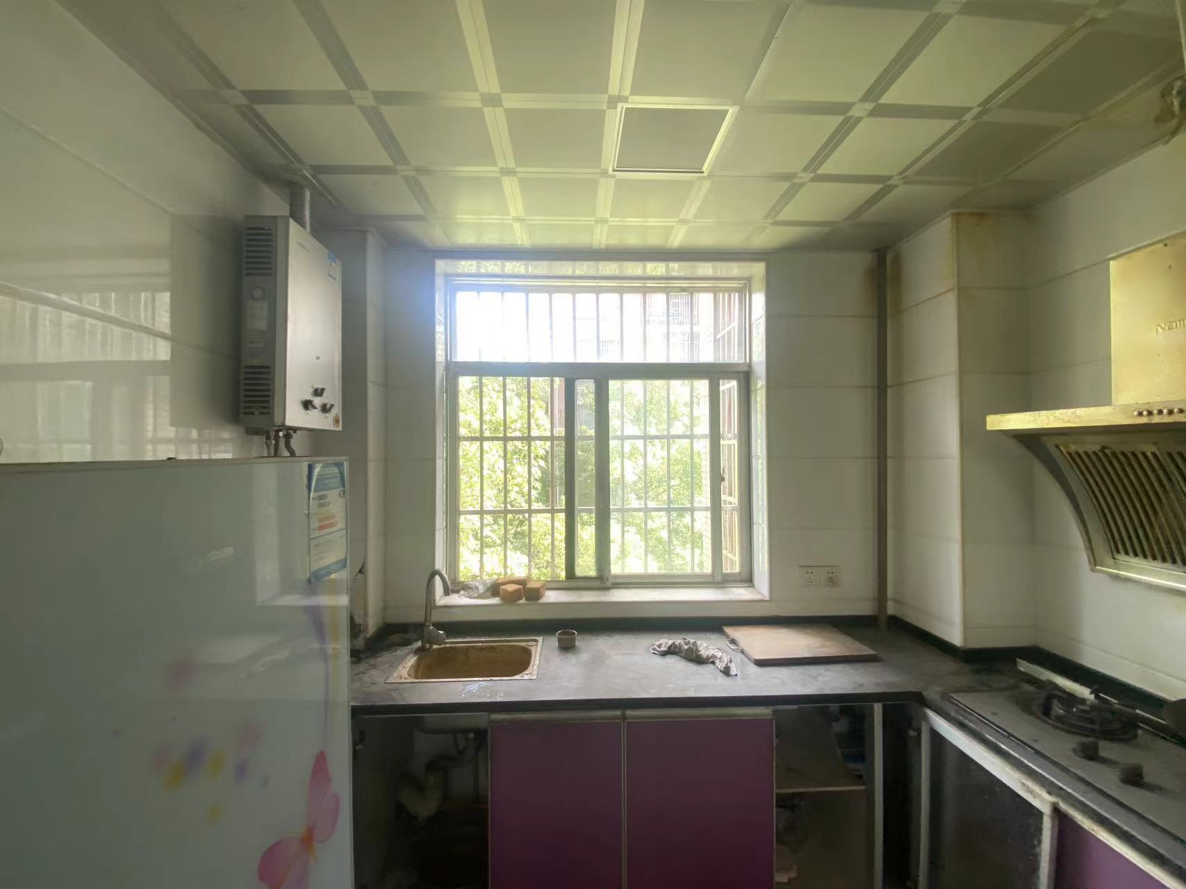 百江花园  2室2厅1卫    29.8万 百江花园  2室2厅1卫    29.8万室内图