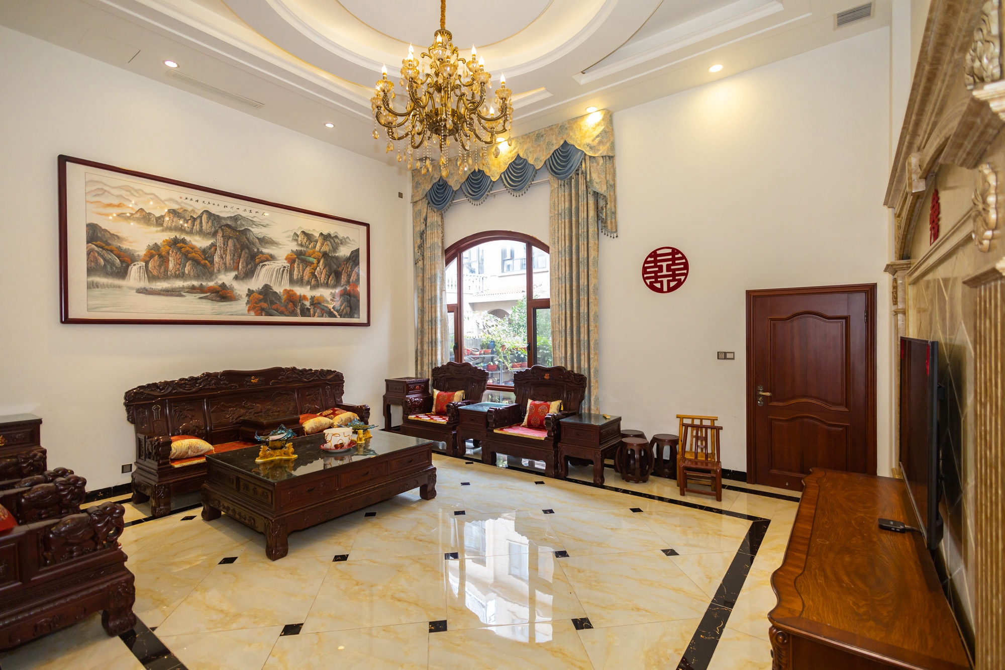 鹏基诺亚山林  6室2厅3卫    398.6万 鹏基诺亚山林  6室2厅3卫    398.6万