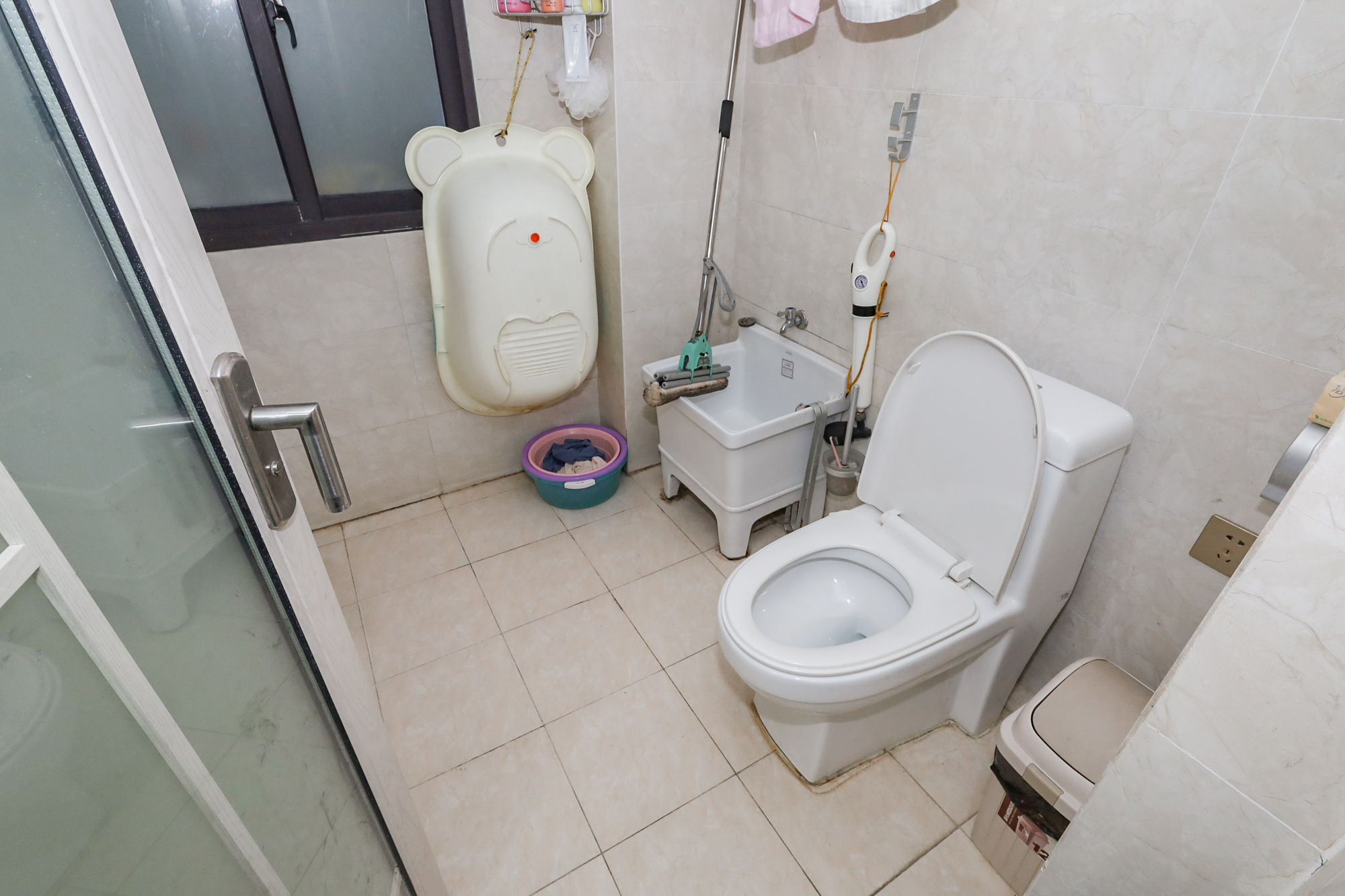 芙蓉别墅山庄（嘉湘华庭）  3室2厅1卫    135.0万卫生间