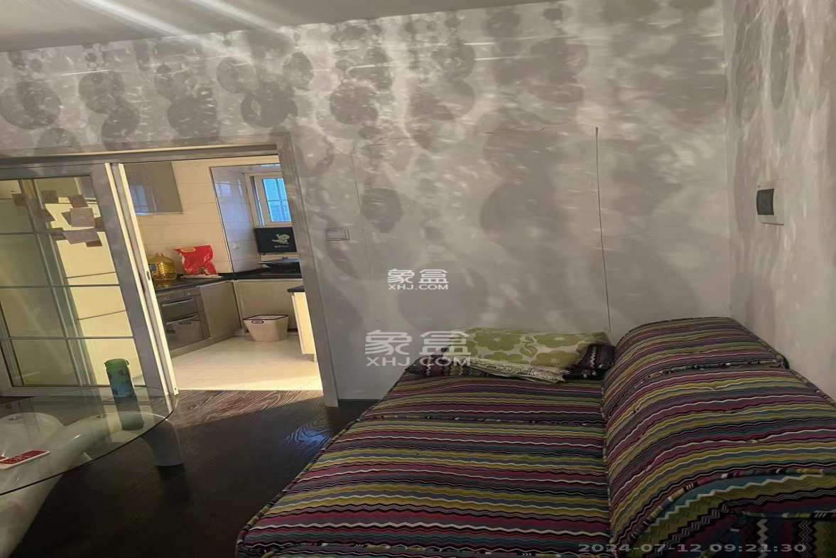 港务局宿舍(鸿图公寓) 1室1厅1卫 1600.0元/月 港务局宿舍(鸿图公寓) 1室1厅1卫 1600.0元/月室内图