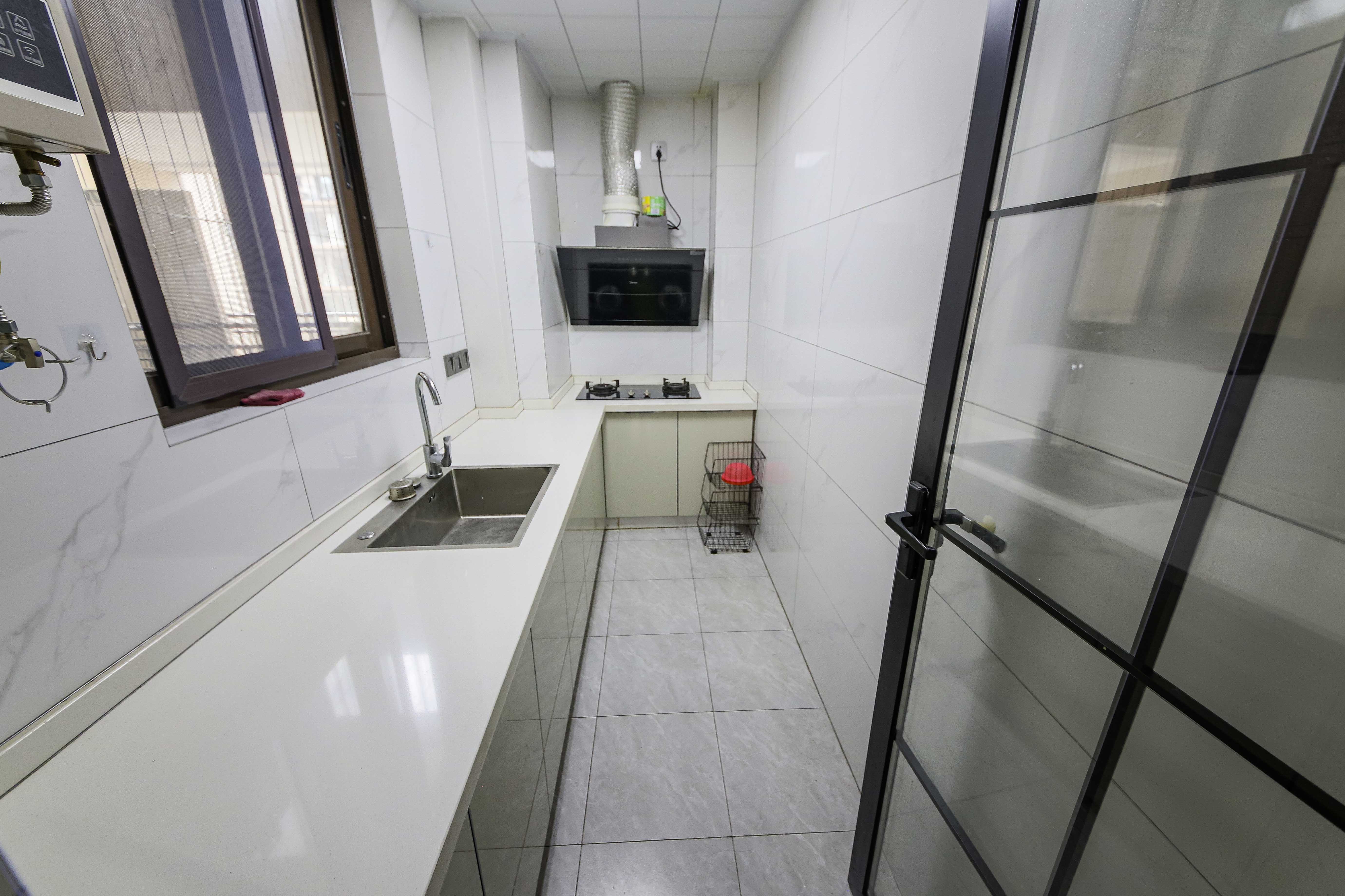 嘉福长安郡(融信澜悦、嘉福好美家园) 3室2厅2卫 115.0万 嘉福长安郡(融信澜悦、嘉福好美家园) 3室2厅2卫 115.0万厨房