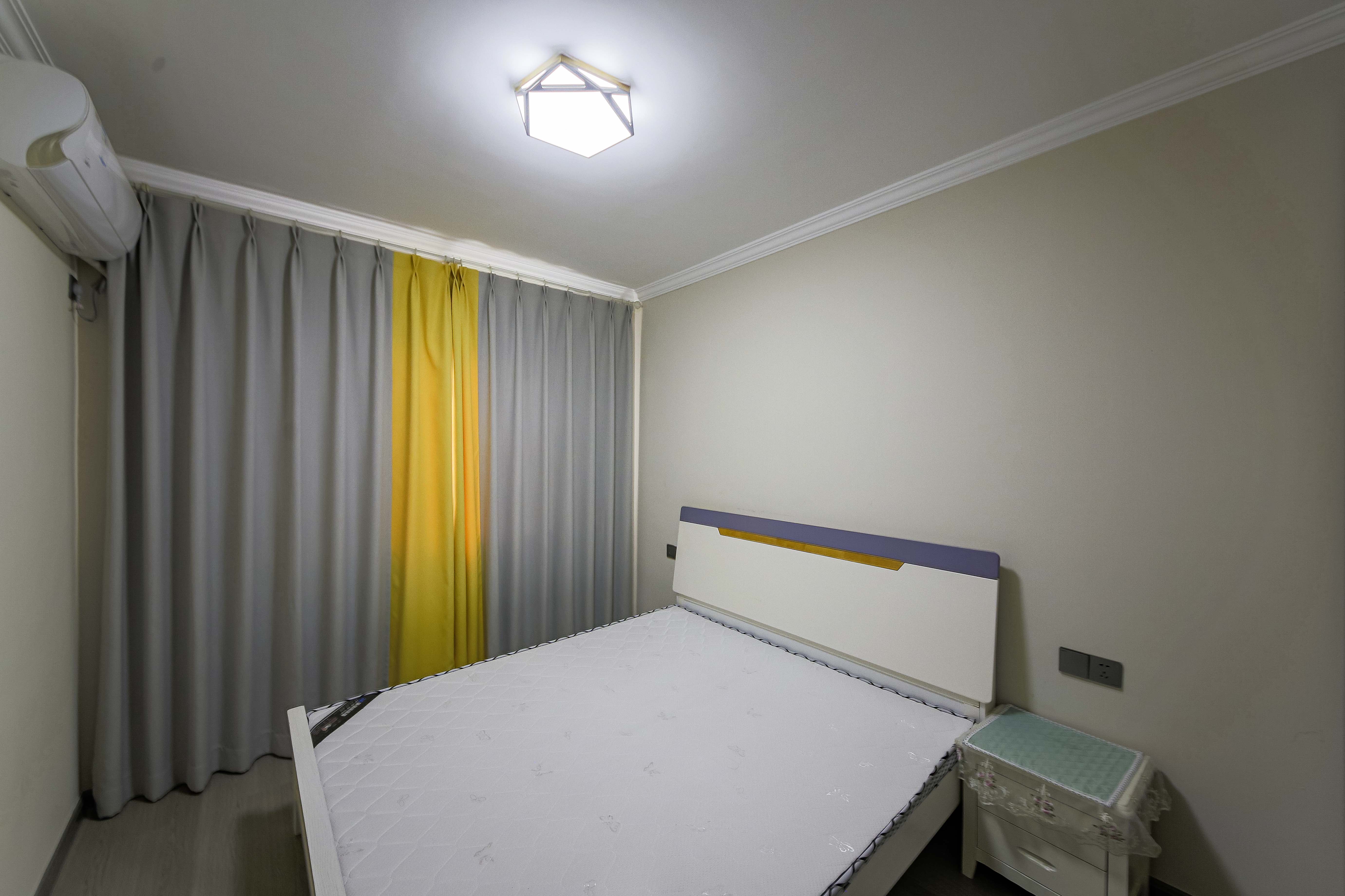 嘉福长安郡(融信澜悦、嘉福好美家园) 3室2厅2卫 115.0万 嘉福长安郡(融信澜悦、嘉福好美家园) 3室2厅2卫 115.0万卧室