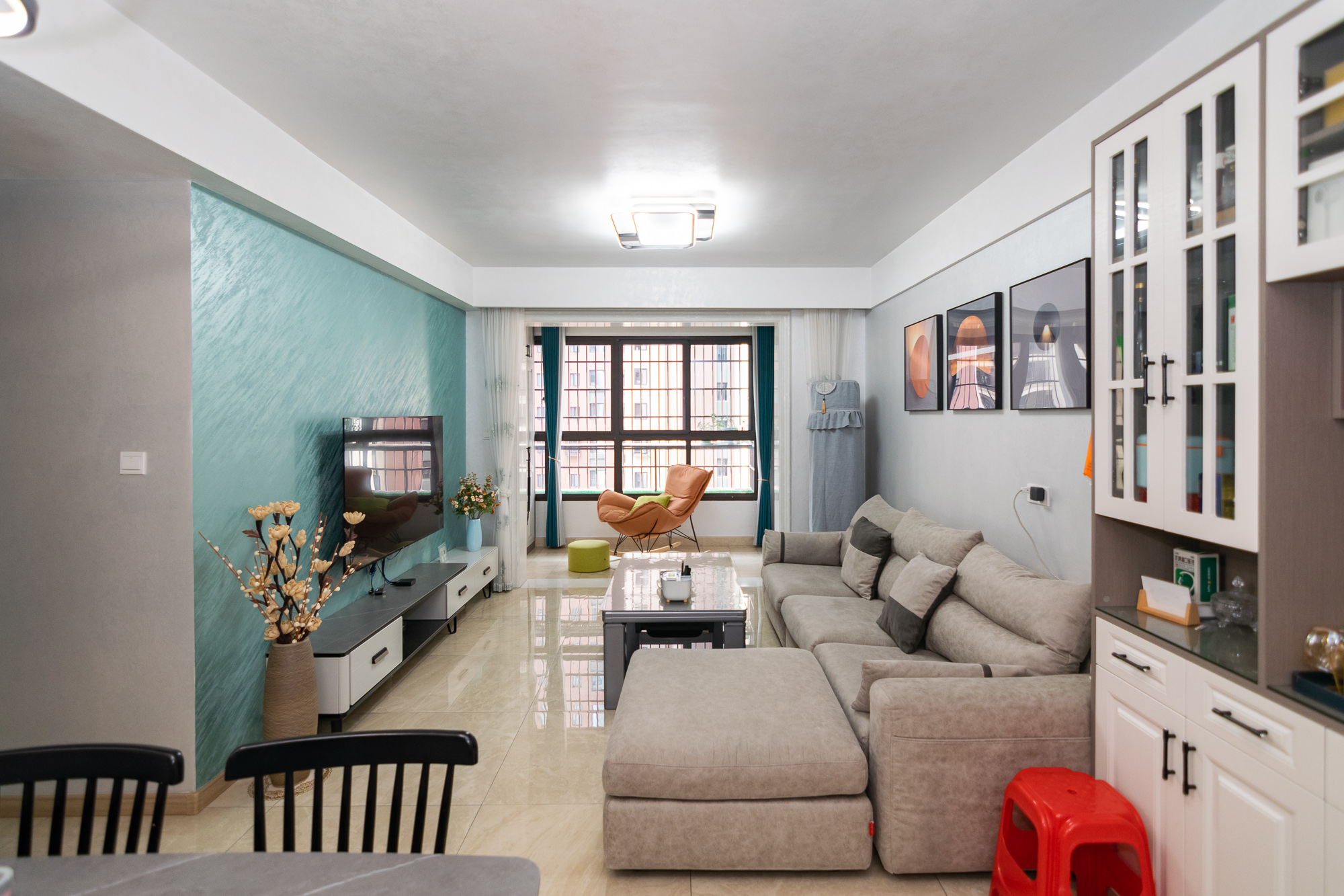 新城国际花都 3室2厅2卫 95.0万 新城国际花都 3室2厅2卫 95.0万客厅