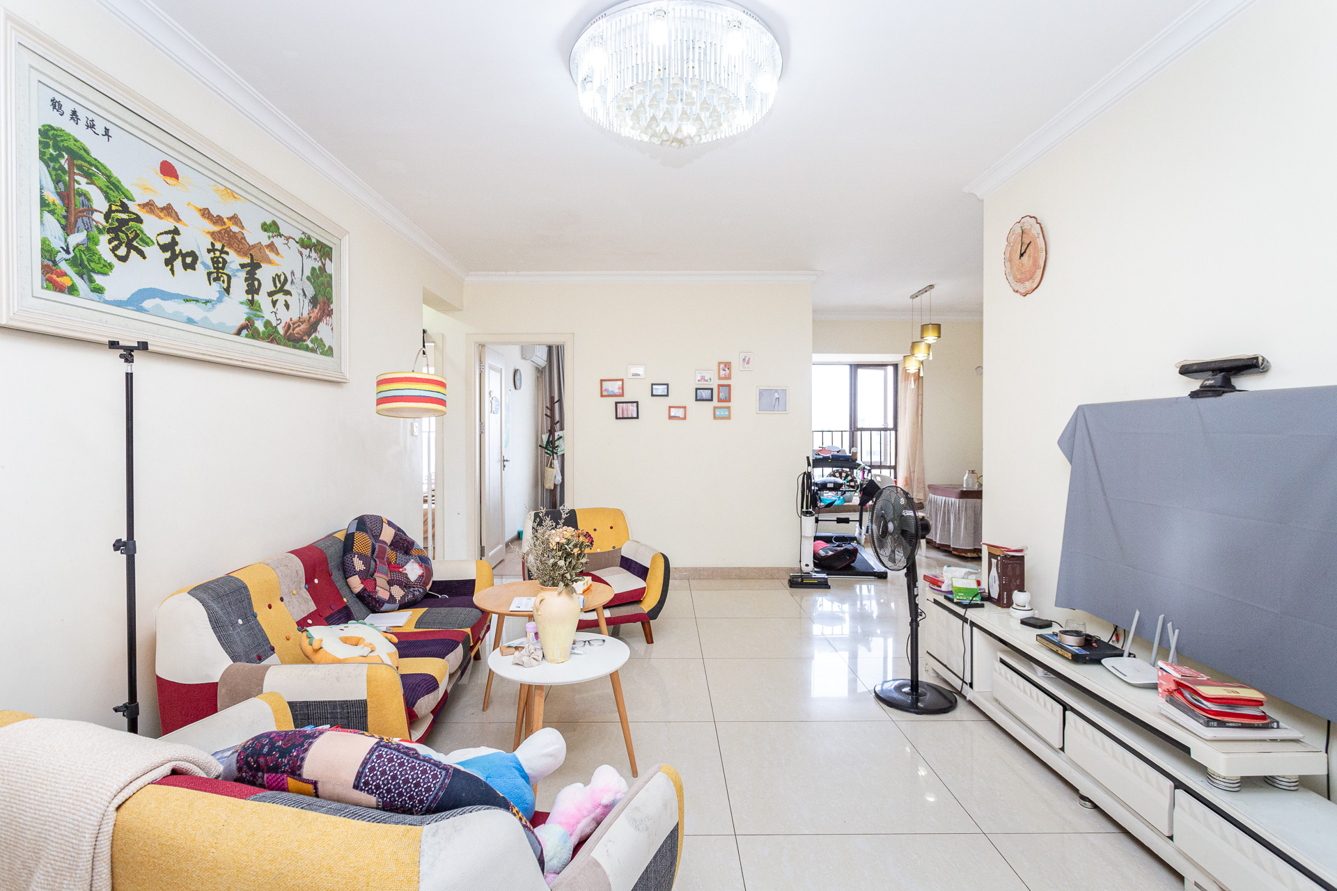 时代倾城一期 3室2厅1卫 89.0万 时代倾城一期 3室2厅1卫 89.0万客厅