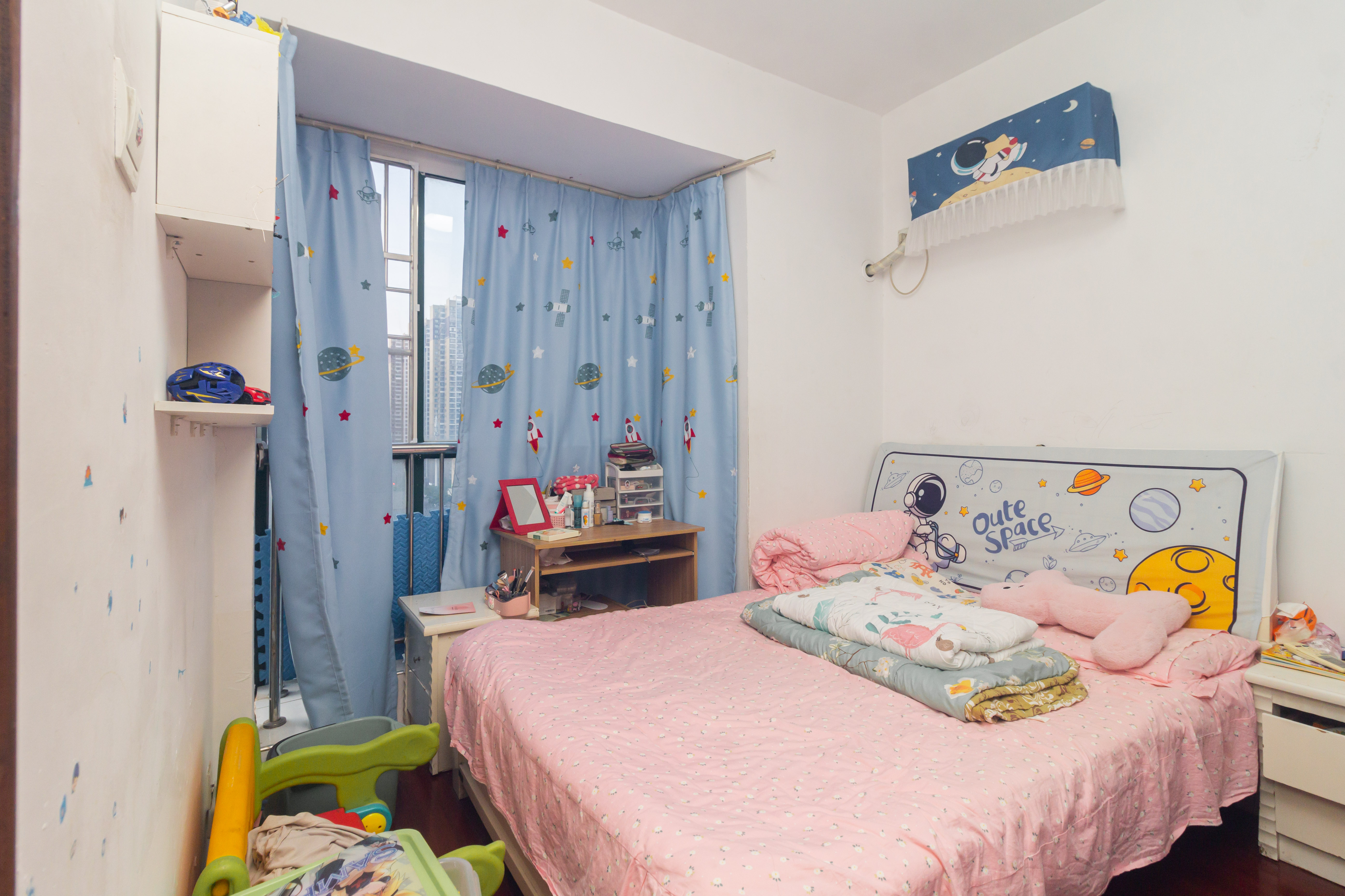 华天LOHO小镇 2室2厅1卫 39.8万 华天LOHO小镇 2室2厅1卫 39.8万卧室