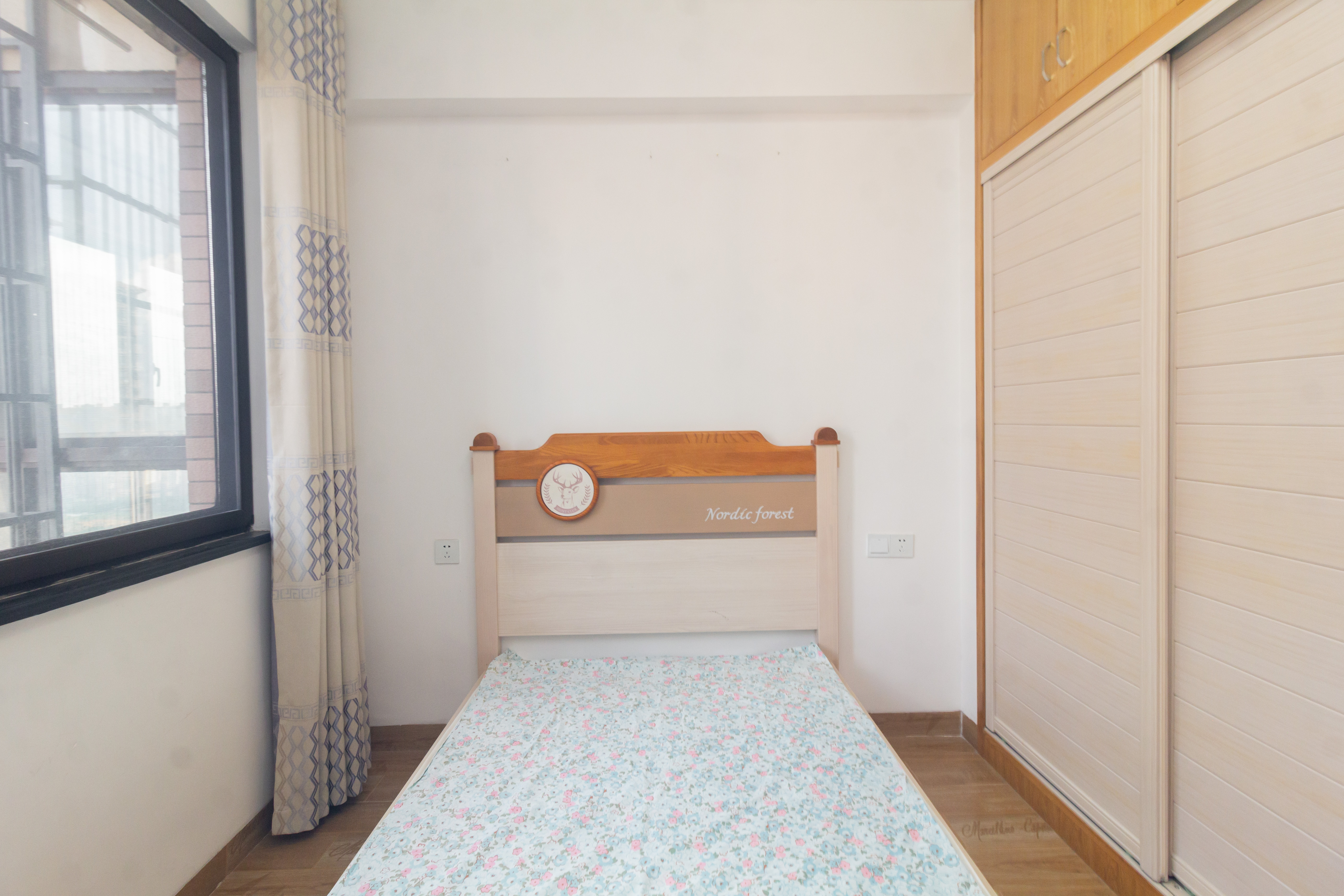 康桥长郡  2室2厅1卫   56.00万卧室