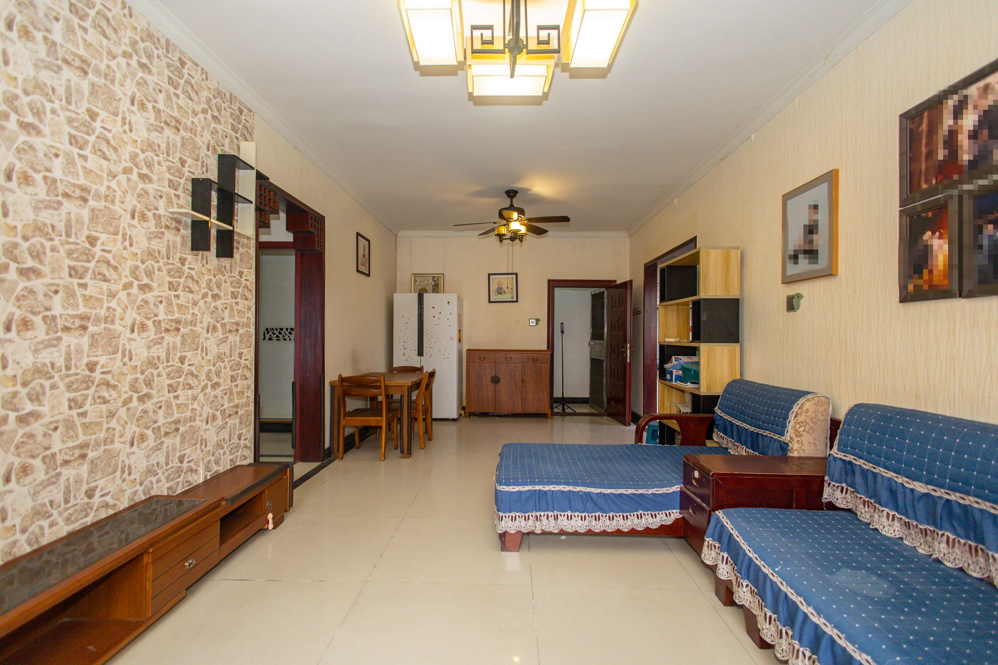 幸福里润城(幸福里二期) 2室2厅1卫 59.0万 幸福里润城(幸福里二期) 2室2厅1卫 59.0万客厅