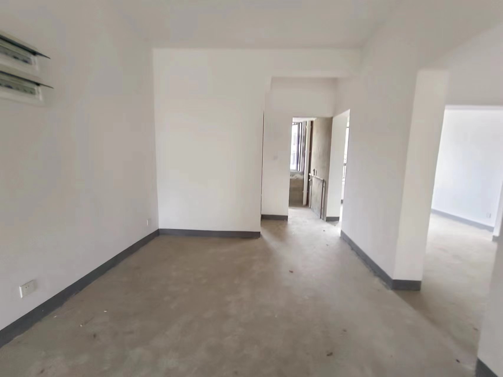 安泰小区 5室3厅2卫 55.0万 安泰小区 5室3厅2卫 55.0万室内图