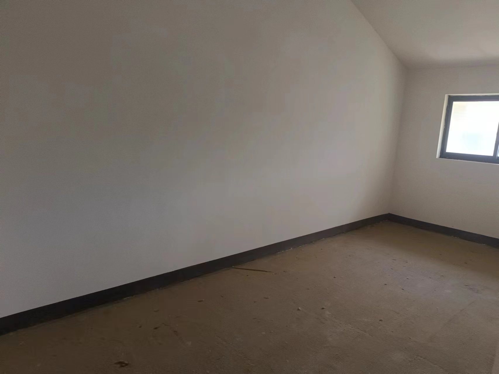 安泰小区 5室3厅2卫 55.0万 安泰小区 5室3厅2卫 55.0万室内图