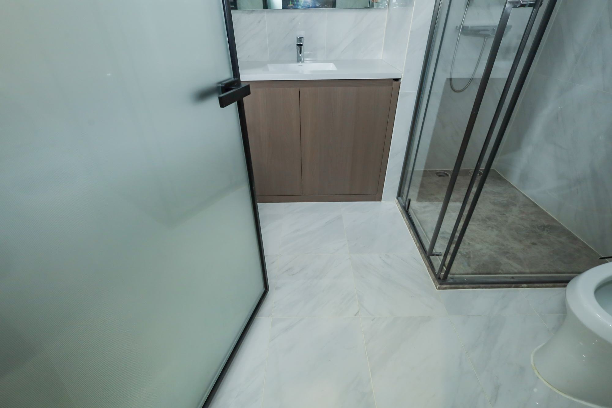 万科里金域国际  4室2厅2卫    500.0万卫生间