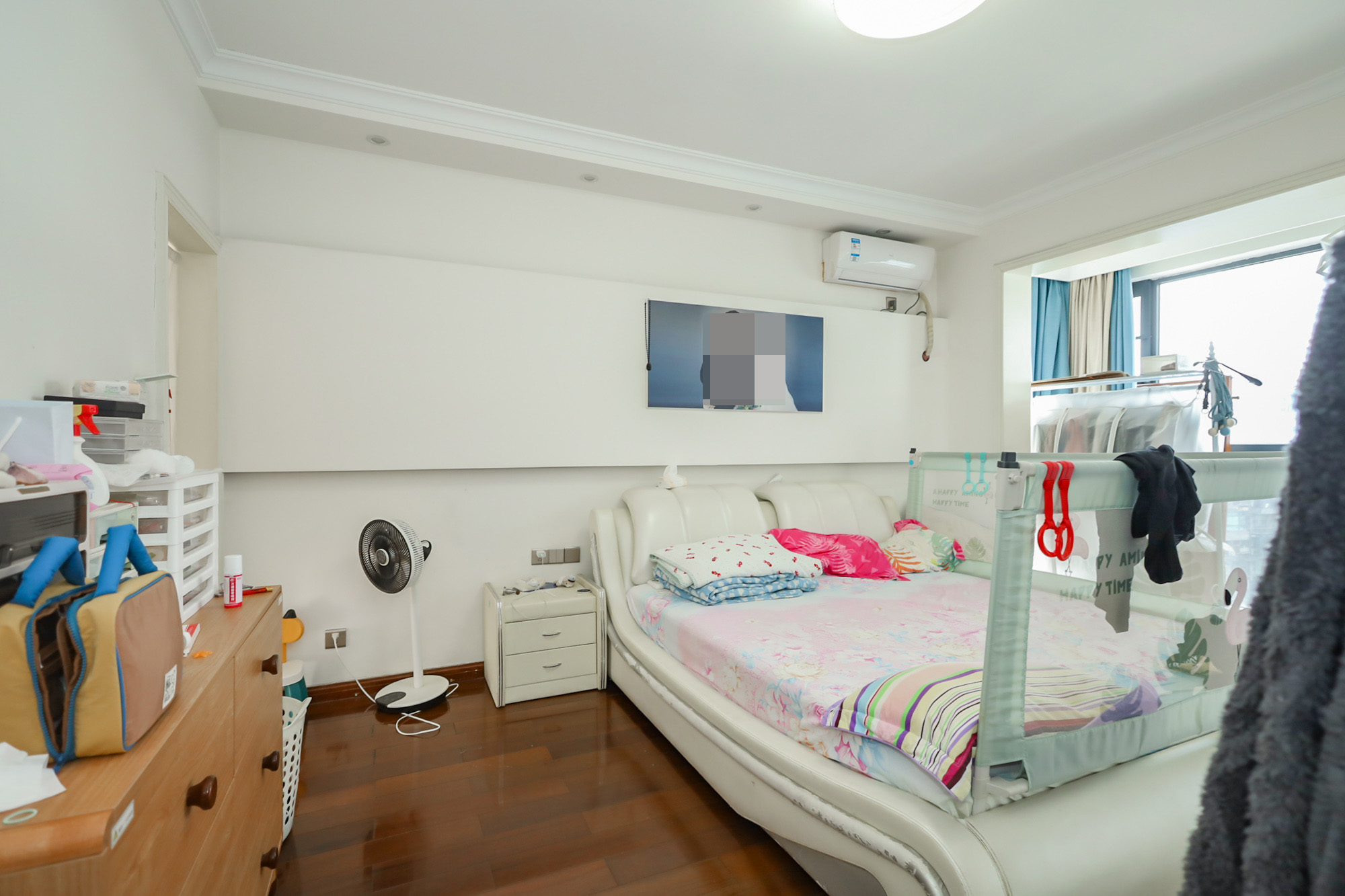 沁园春 3室2厅2卫 115.0万 沁园春 3室2厅2卫 115.0万卧室