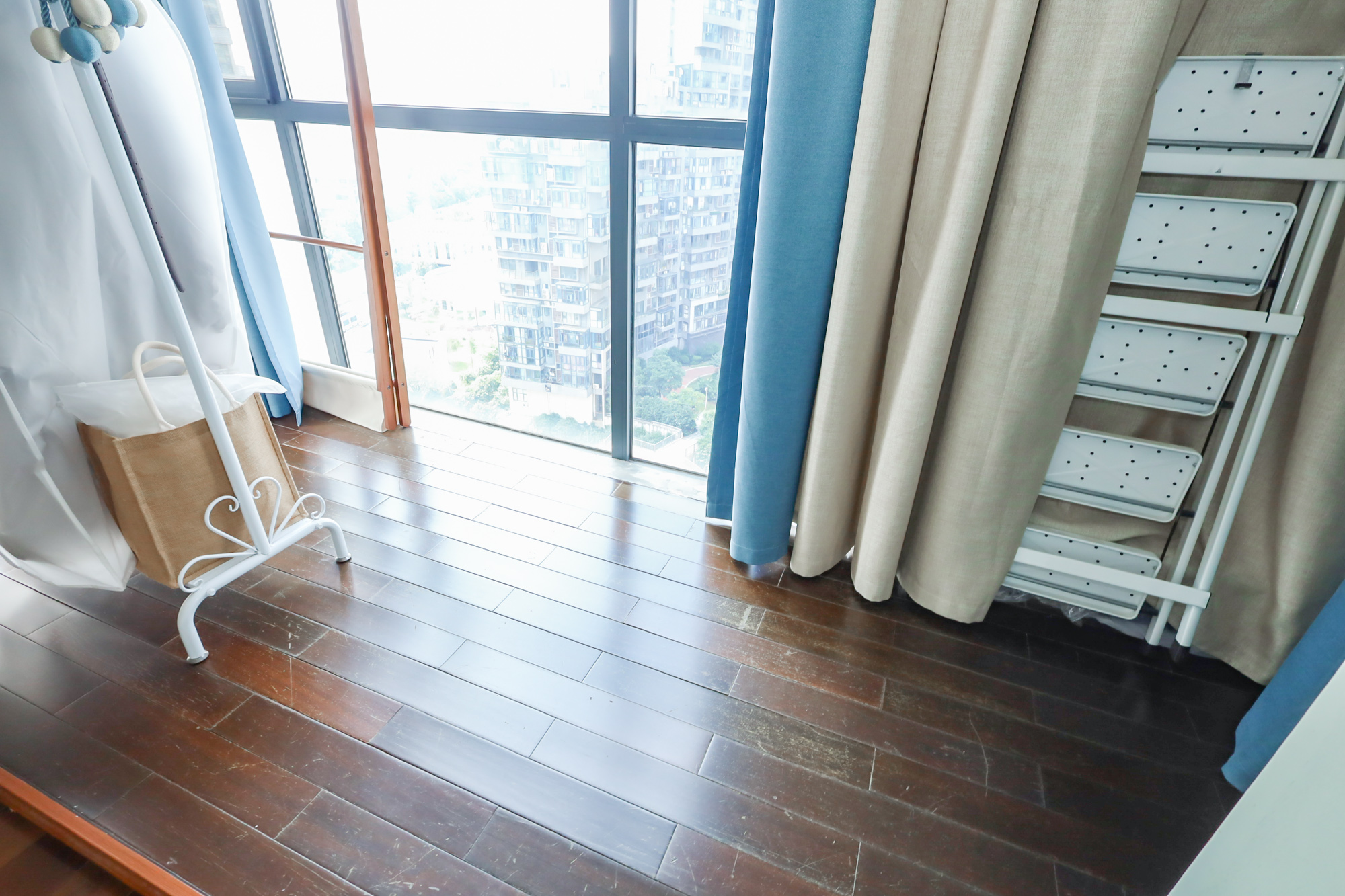 沁园春 3室2厅2卫 115.0万 沁园春 3室2厅2卫 115.0万阳台