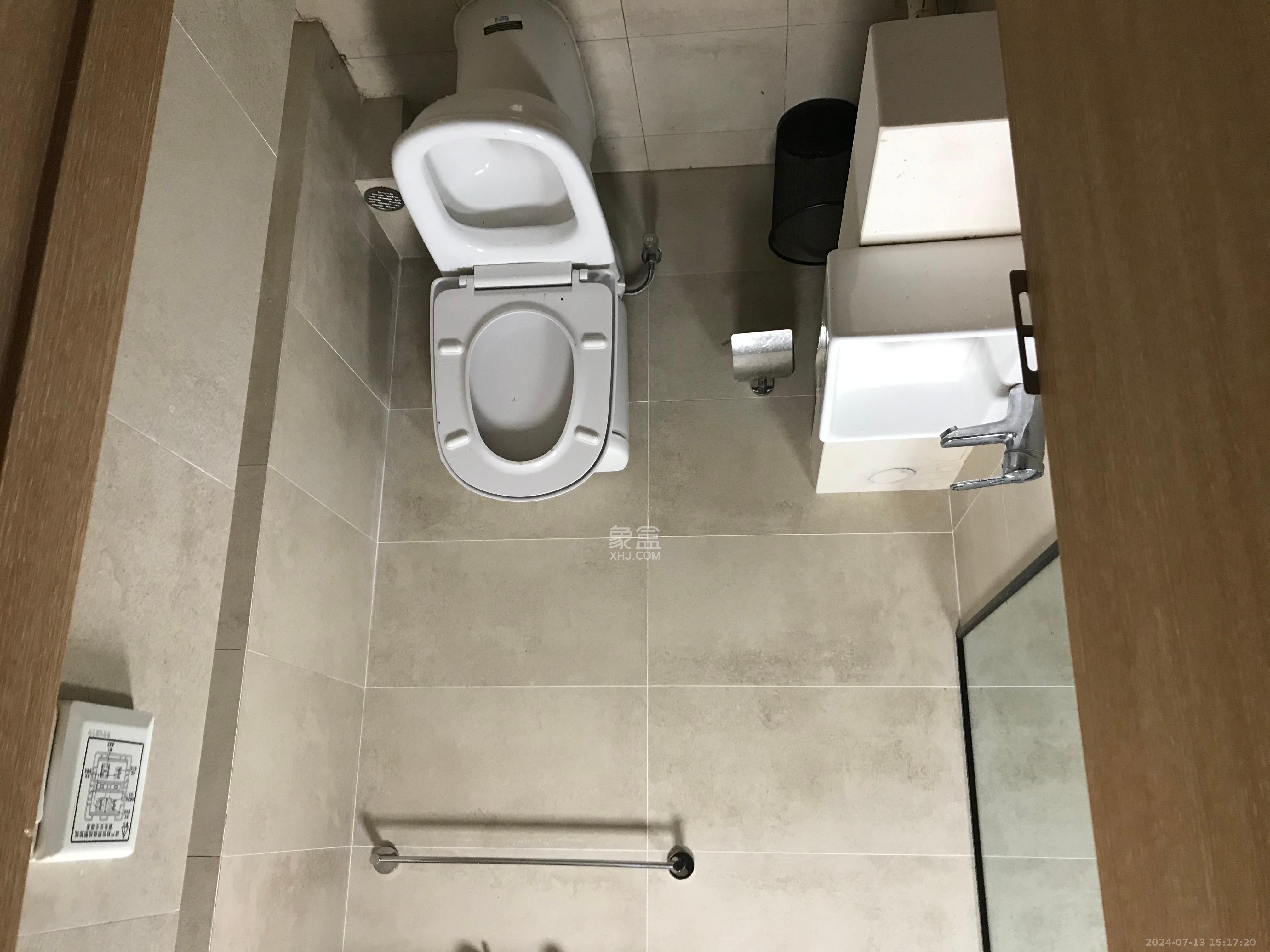 兰亭湾畔  1室1厅1卫   1100.00元/月室内图