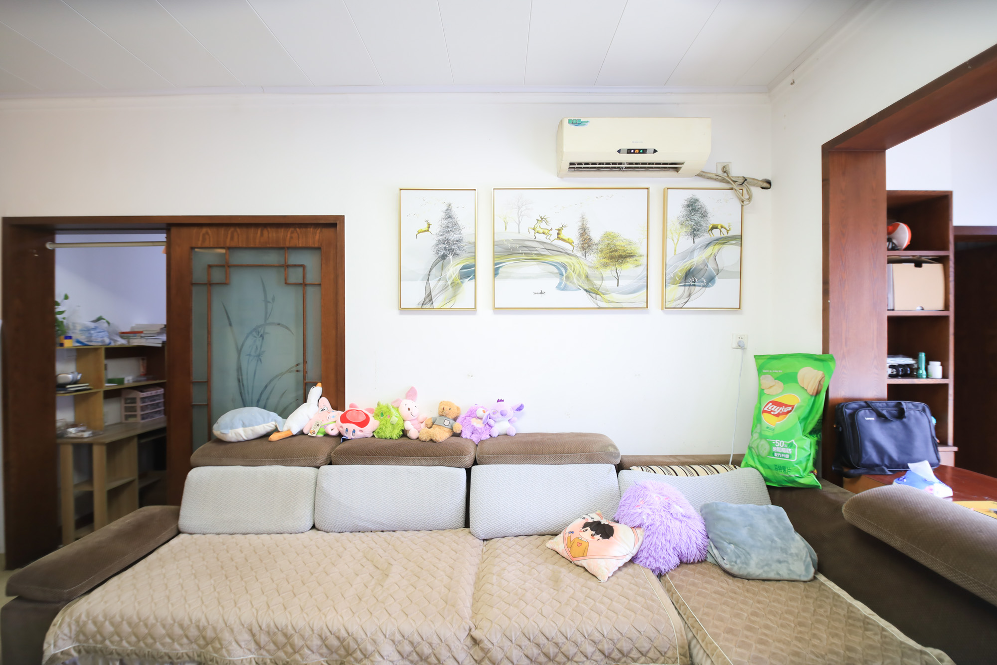 世纪桃花苑  3室2厅1卫    45.0万 世纪桃花苑  3室2厅1卫    45.0万客厅