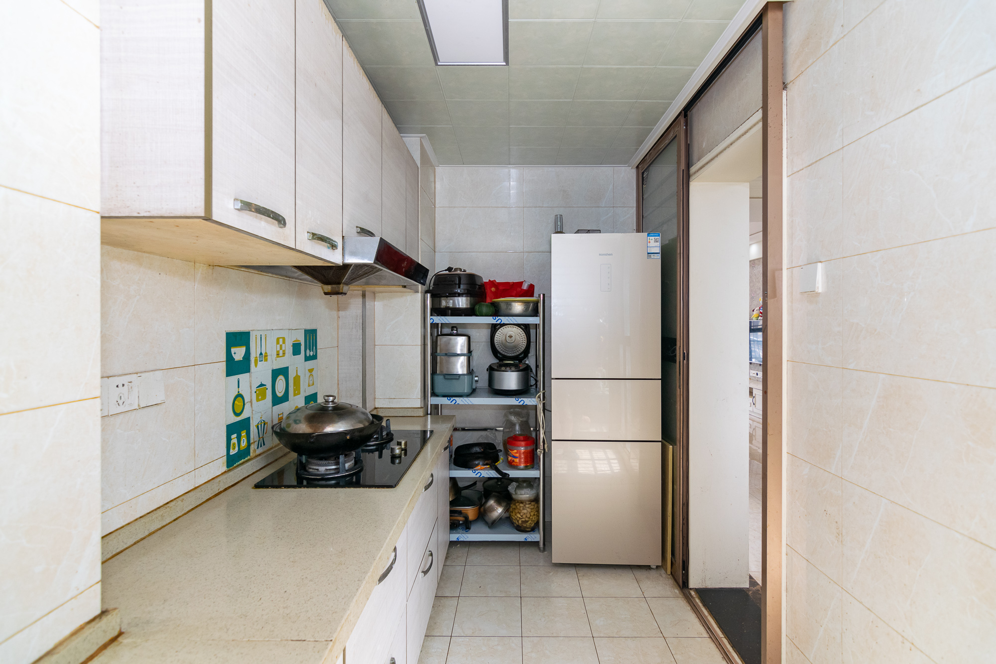 湖南报业文化城(米地亚家园) 3室2厅1卫 87.5万 湖南报业文化城(米地亚家园) 3室2厅1卫 87.5万厨房