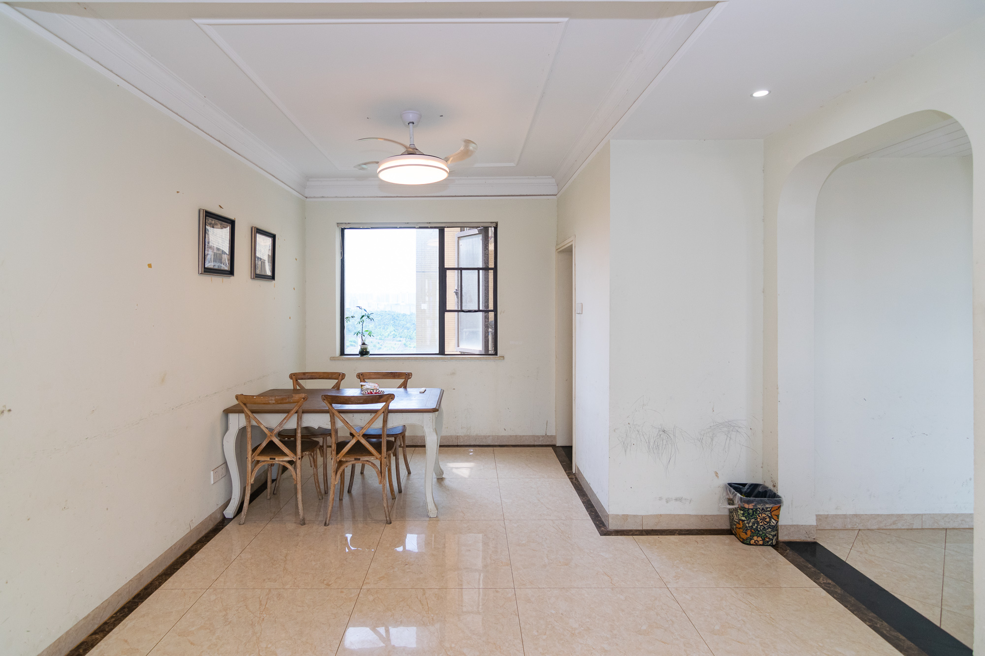 湖南报业文化城(米地亚家园) 3室2厅1卫 87.5万 湖南报业文化城(米地亚家园) 3室2厅1卫 87.5万客厅