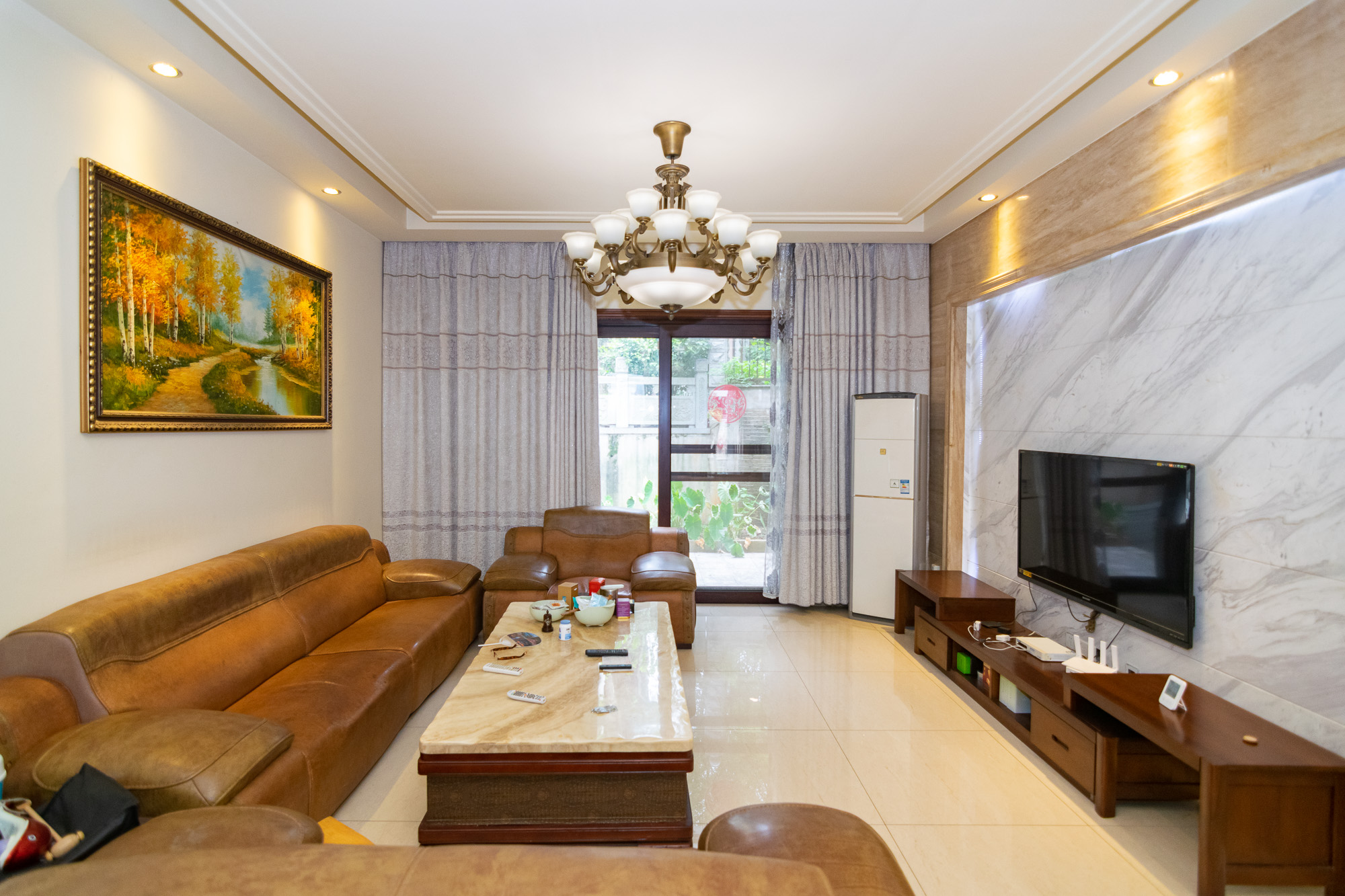 普瑞斯堡 6室2厅1卫 618.0万 普瑞斯堡 6室2厅1卫 618.0万客厅