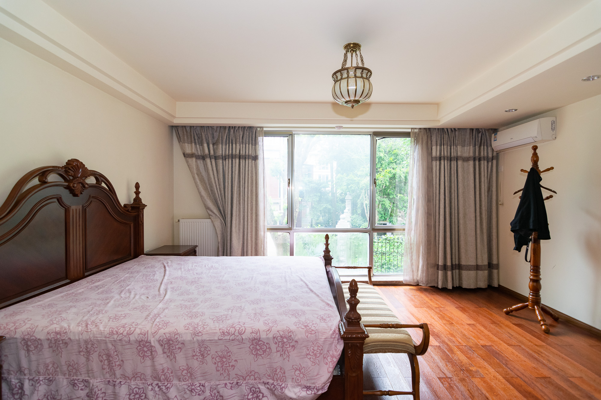 普瑞斯堡 6室2厅1卫 618.0万 普瑞斯堡 6室2厅1卫 618.0万卧室