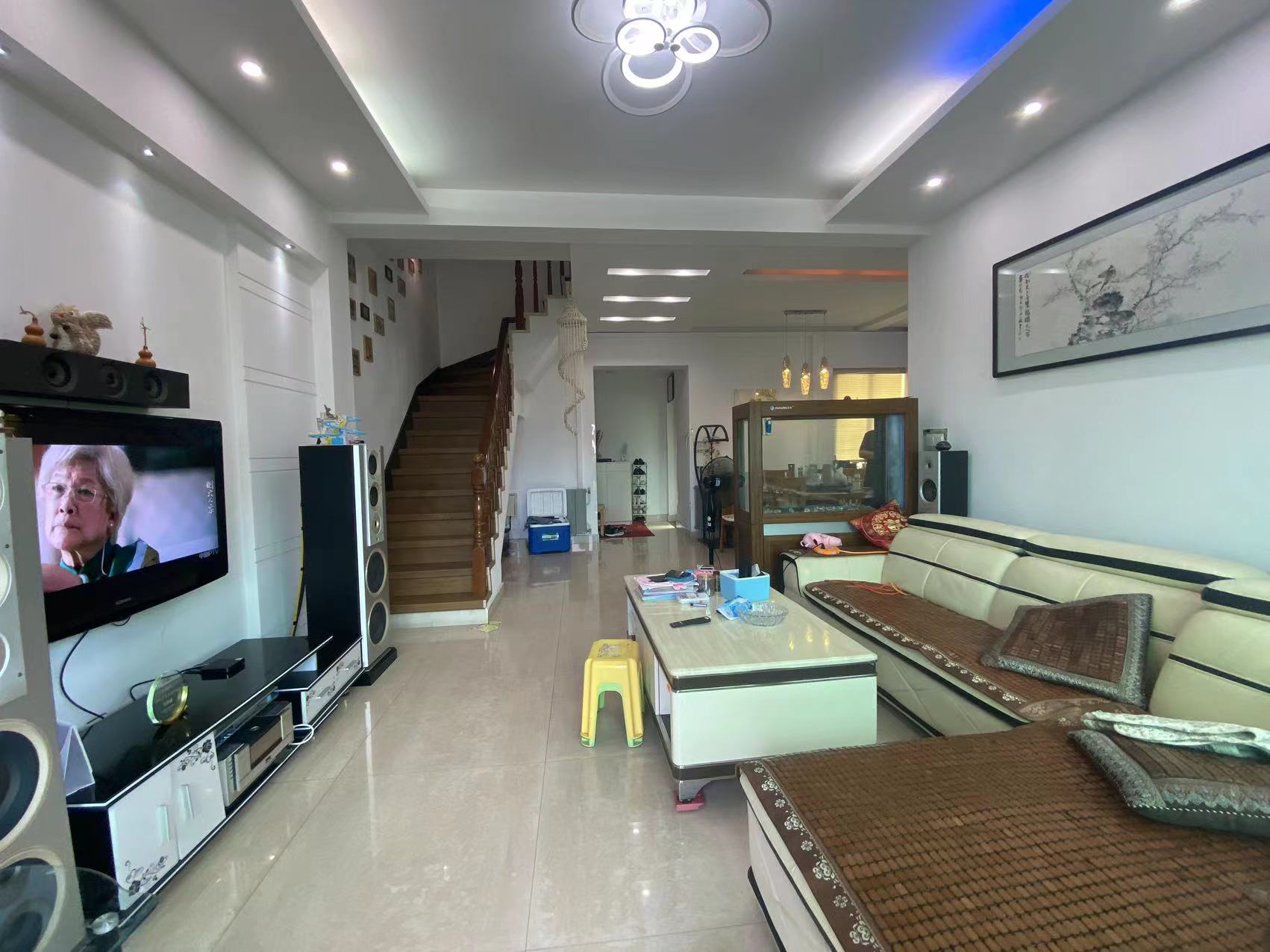 西苑小区 4室2厅2卫 66.8万 西苑小区 4室2厅2卫 66.8万室内图