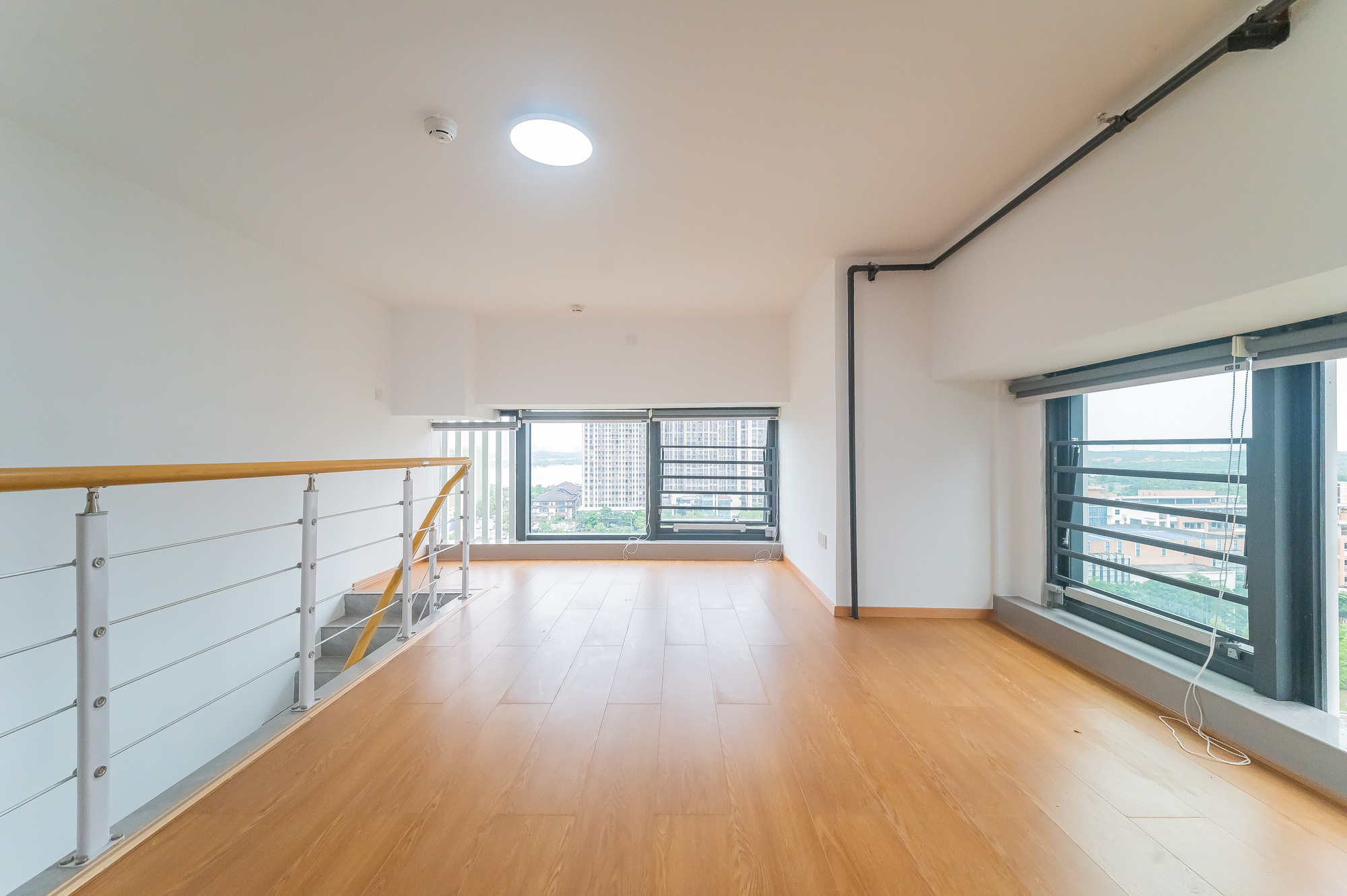 广大商务大厦  2室1厅1卫    55.5万 广大商务大厦  2室1厅1卫    55.5万卧室