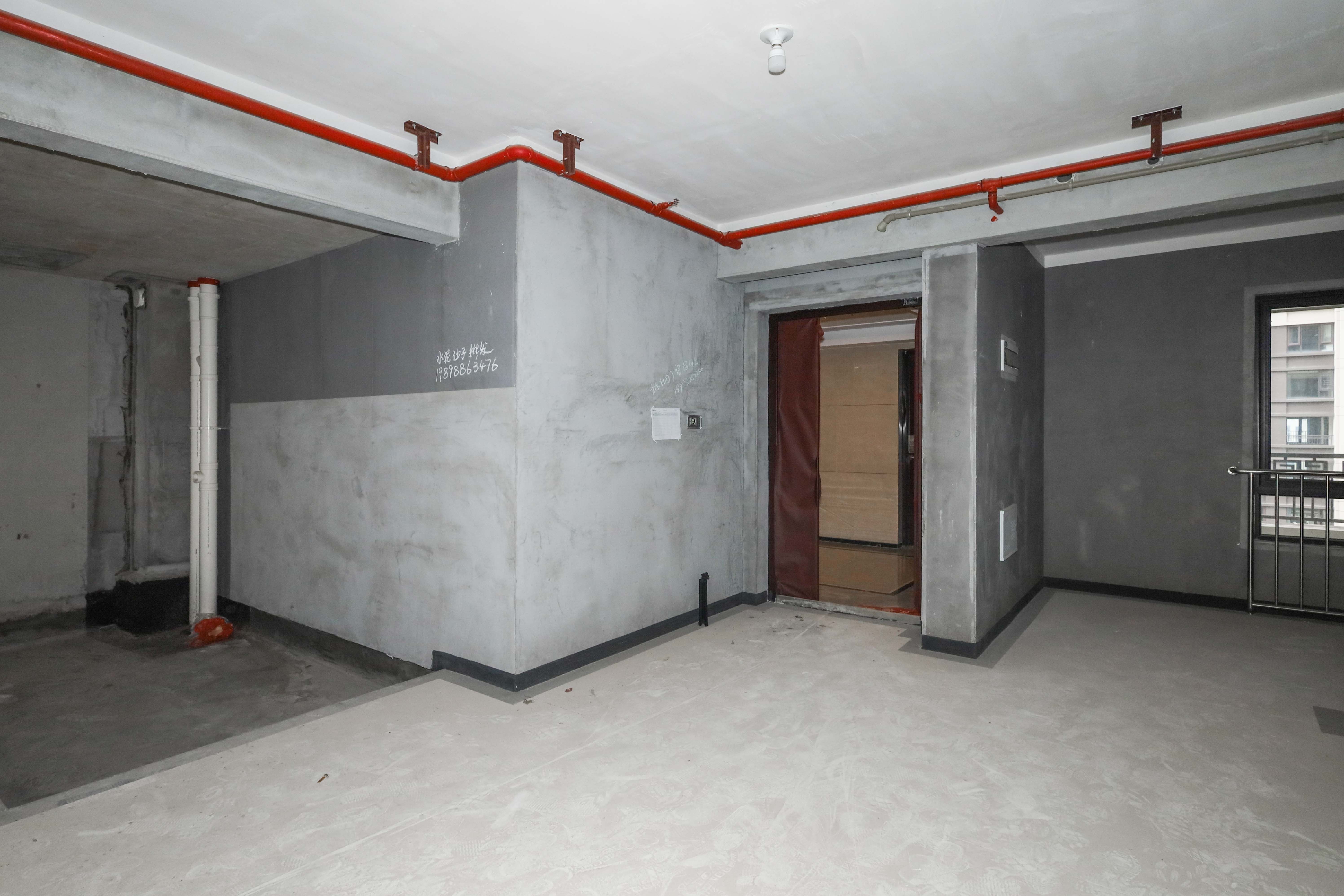 建发央著  3室2厅2卫   175.00万客厅