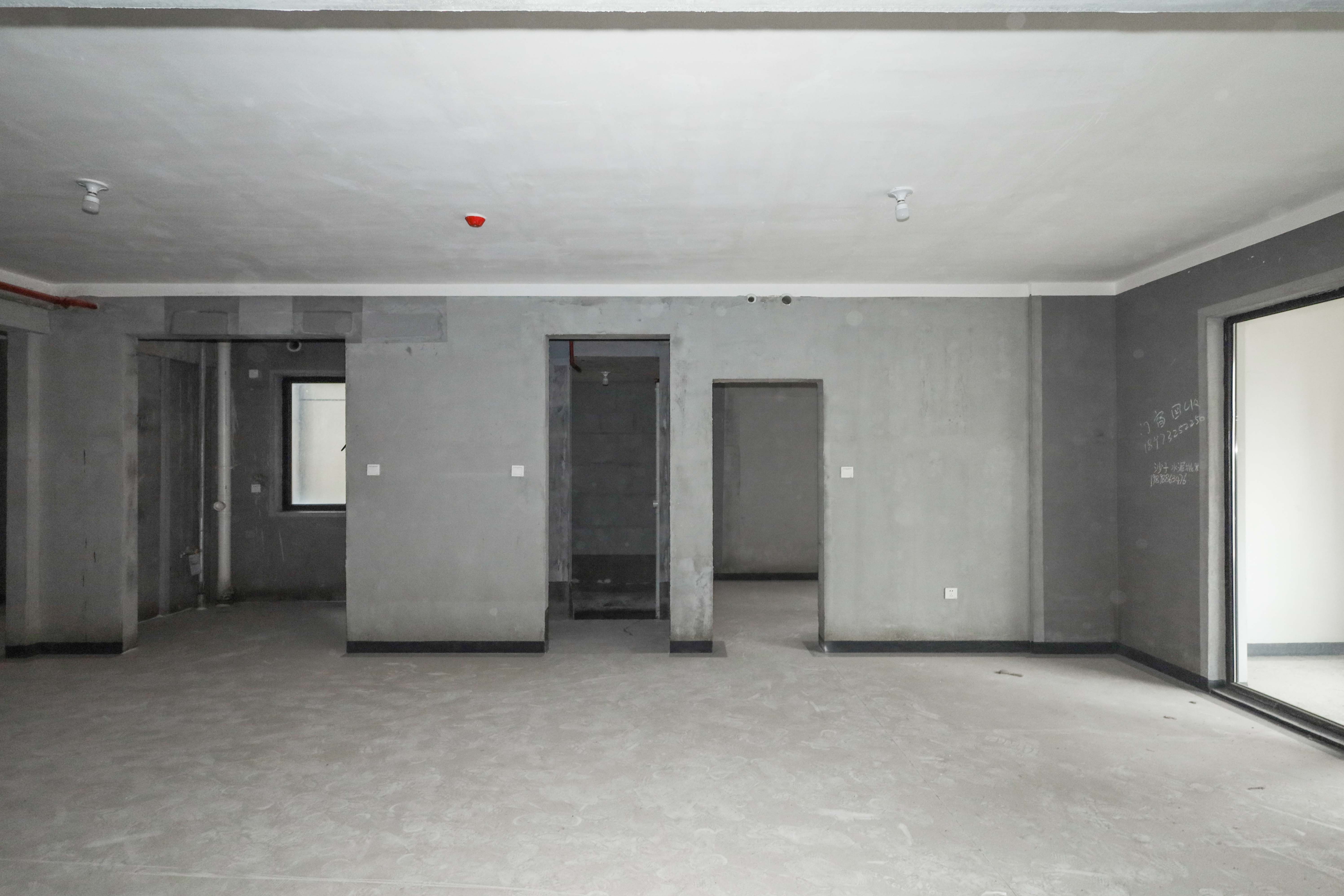 建发央著  3室2厅2卫   175.00万其他