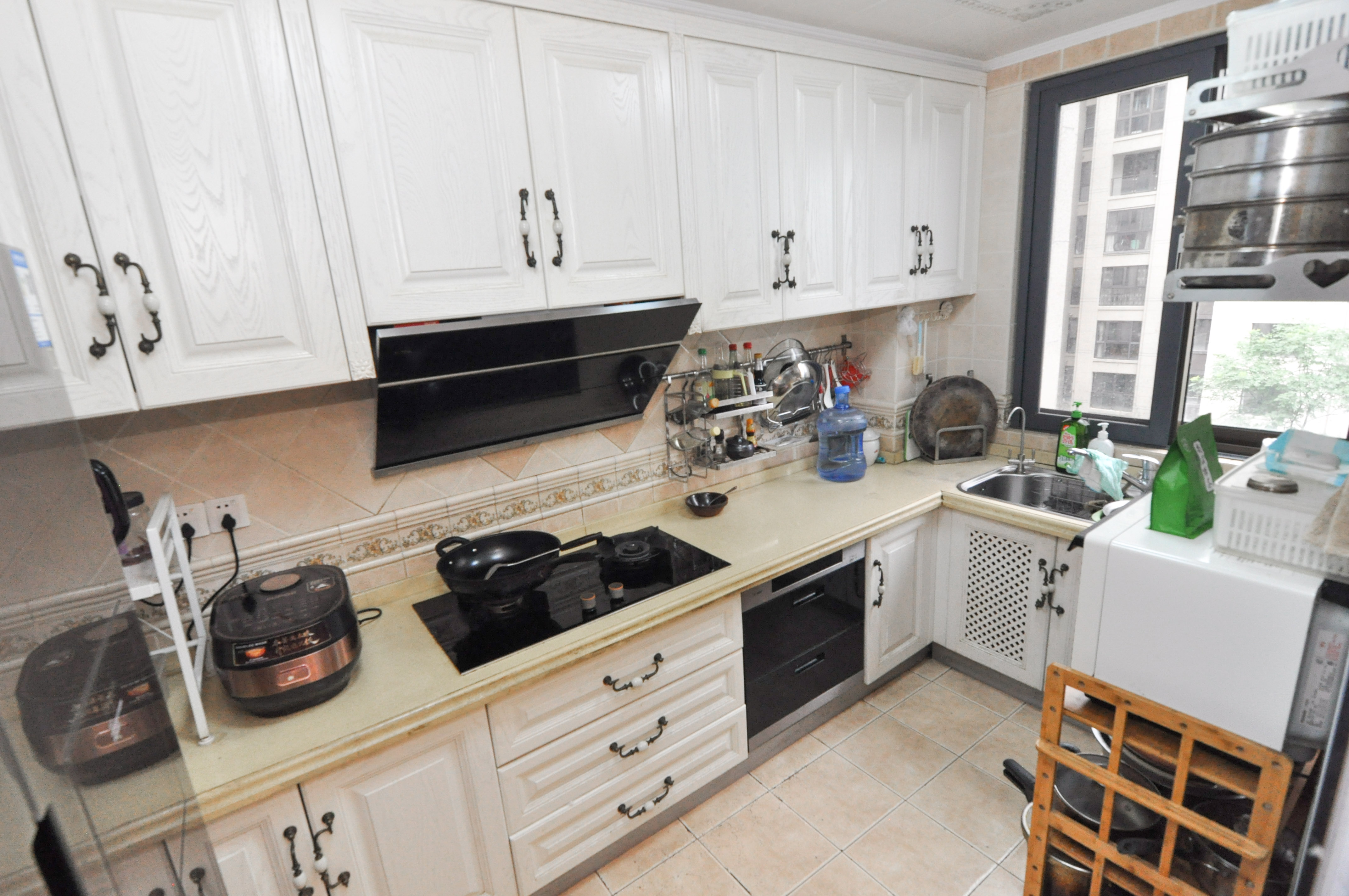 金茂梅溪湖 4室2厅2卫 228.0万 金茂梅溪湖 4室2厅2卫 228.0万厨房