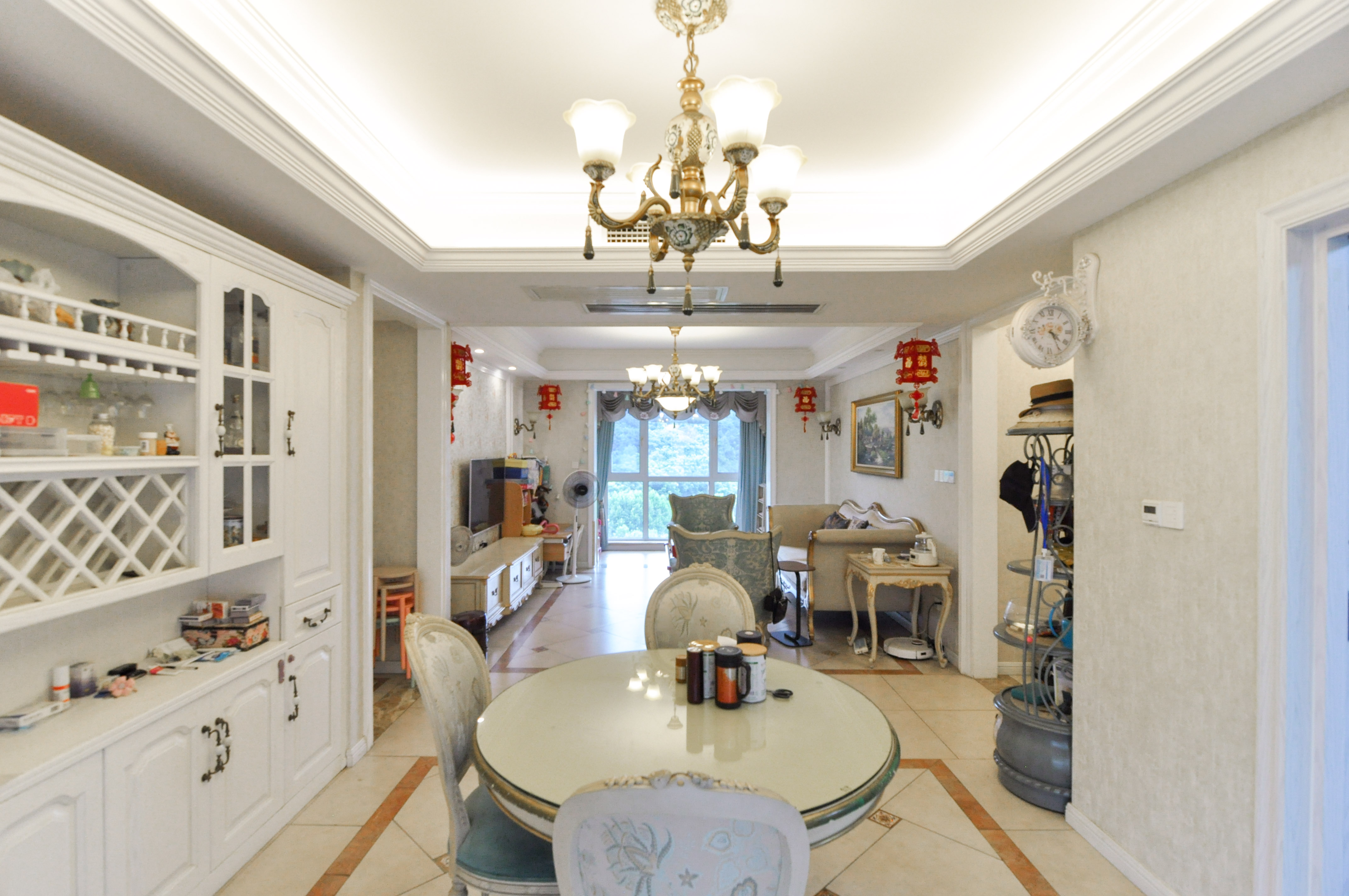 金茂梅溪湖 4室2厅2卫 228.0万 金茂梅溪湖 4室2厅2卫 228.0万卧室