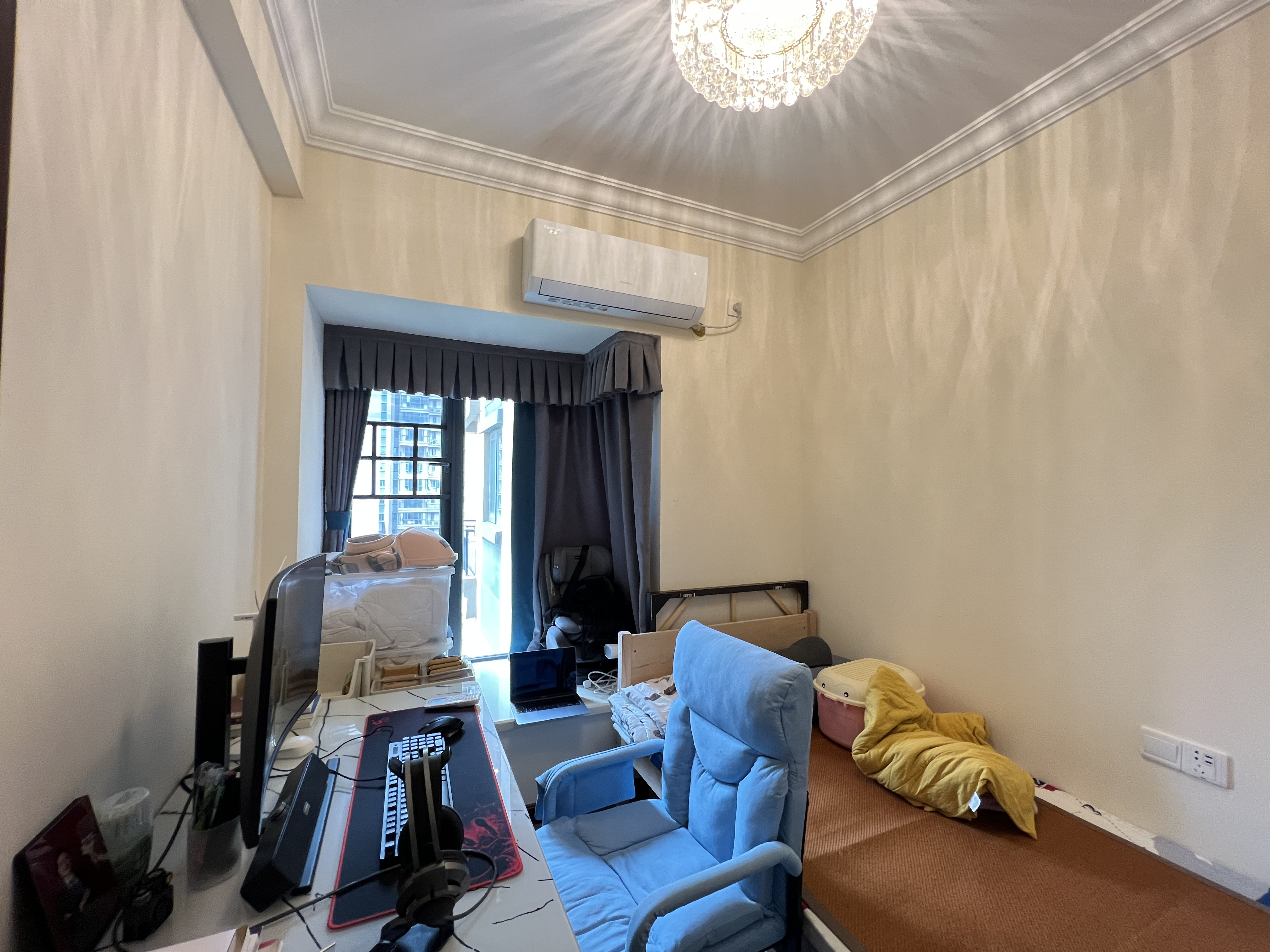 恒大华府  3室2厅2卫    80.0万 恒大华府  3室2厅2卫    80.0万室内图