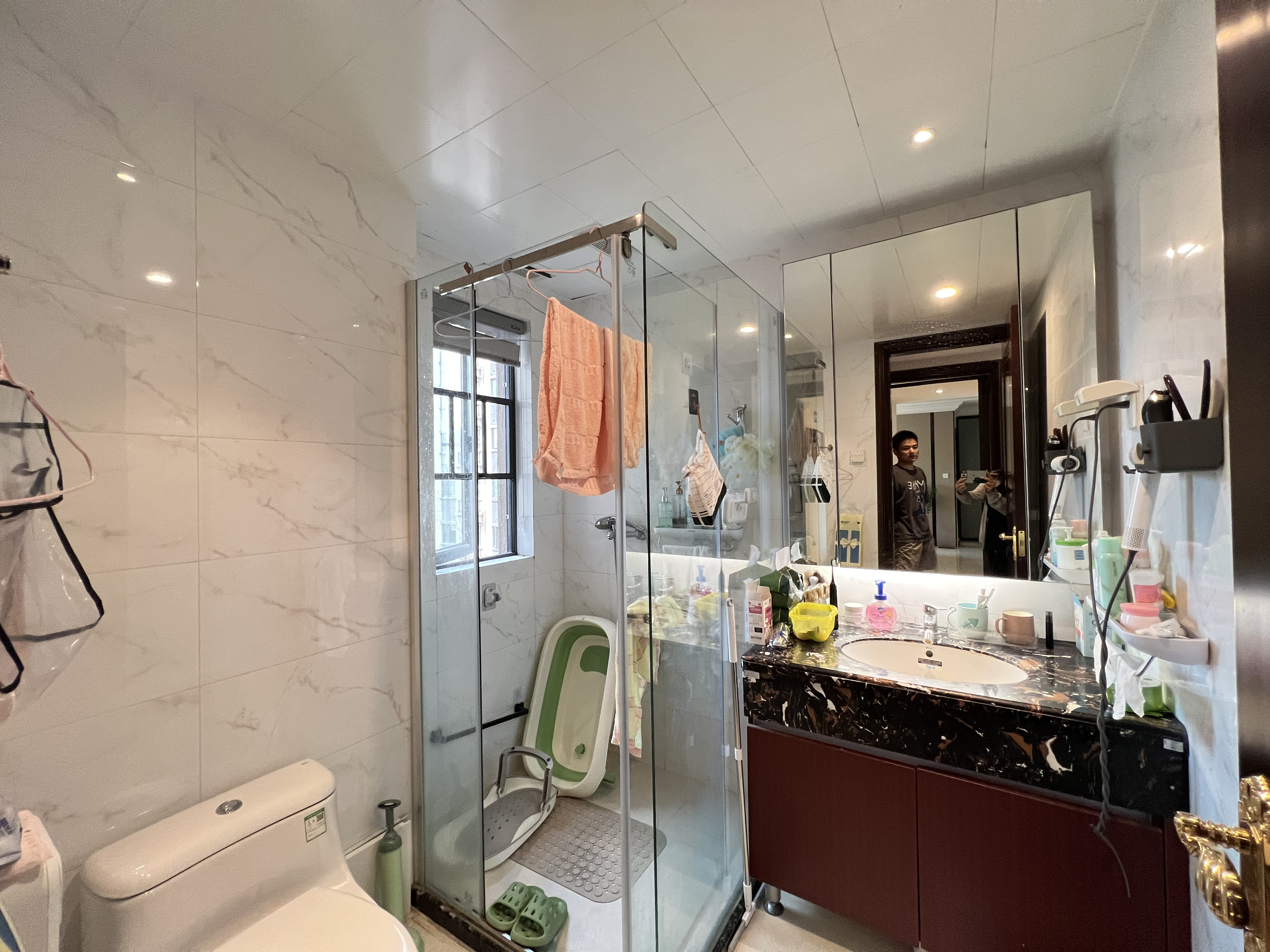 恒大华府  3室2厅2卫    80.0万 恒大华府  3室2厅2卫    80.0万室内图